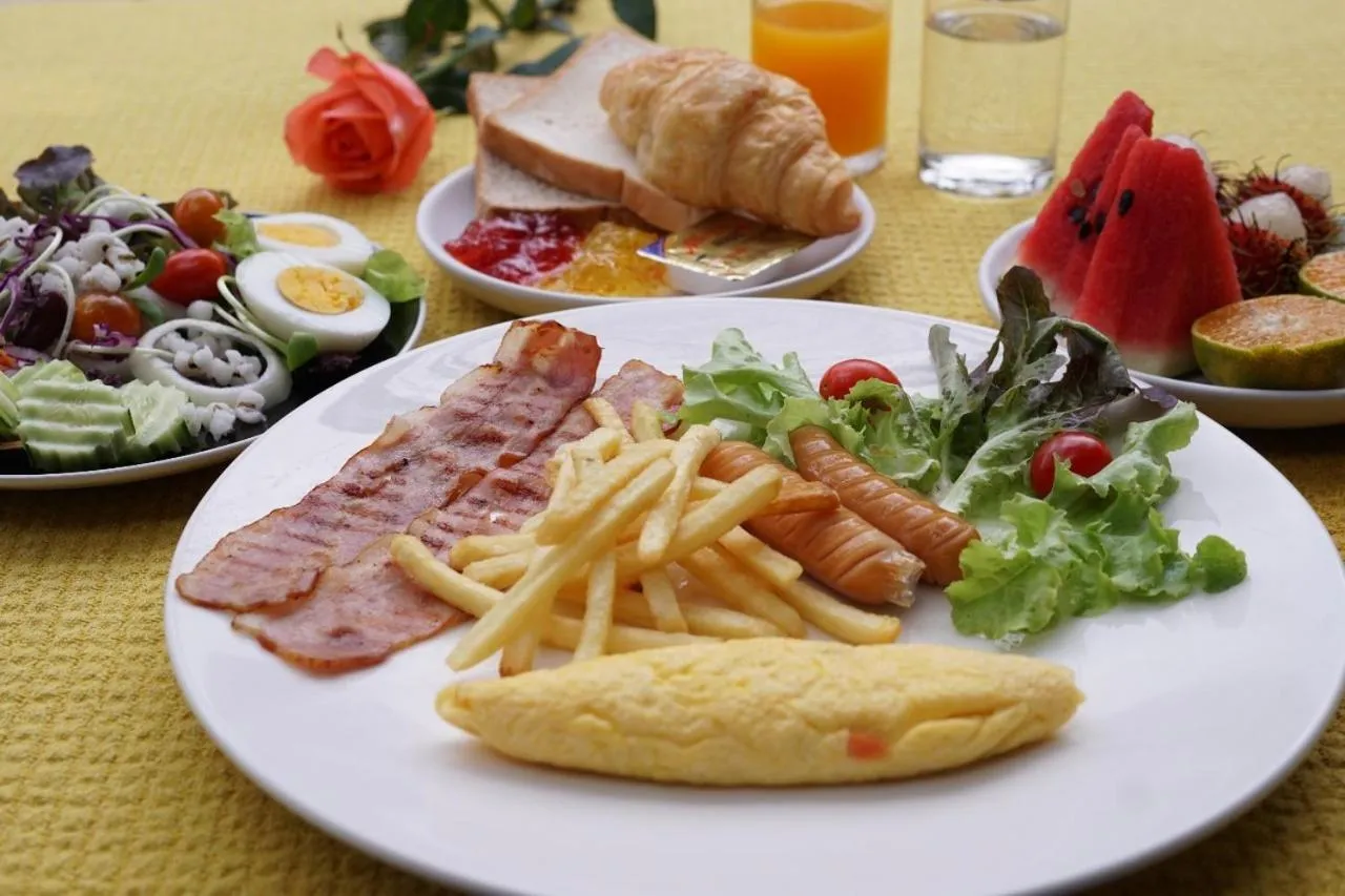 Breakfast in Baan Huenphen Boutique Hotel