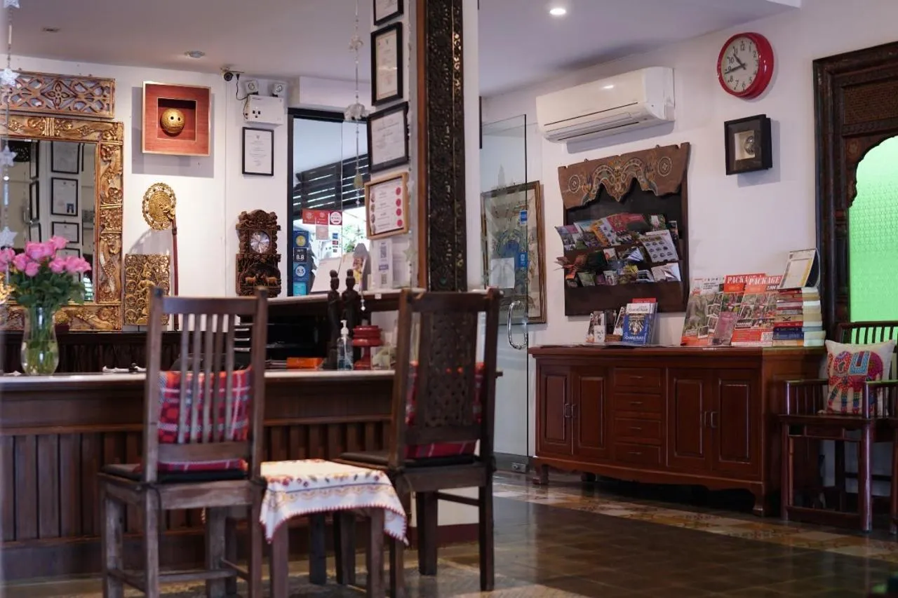 Lobby or reception in Baan Huenphen Boutique Hotel