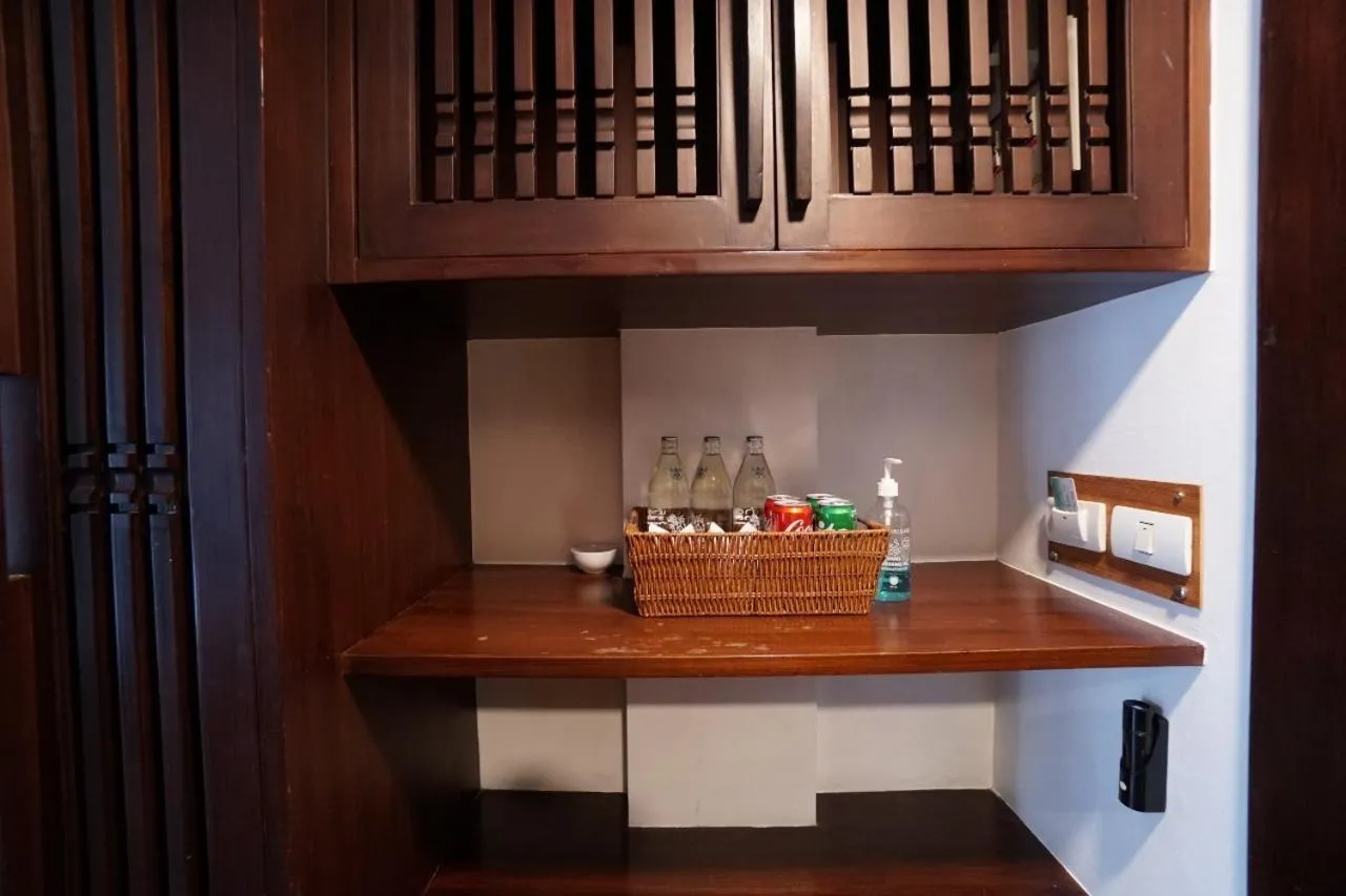 minibar in Baan Huenphen Boutique Hotel