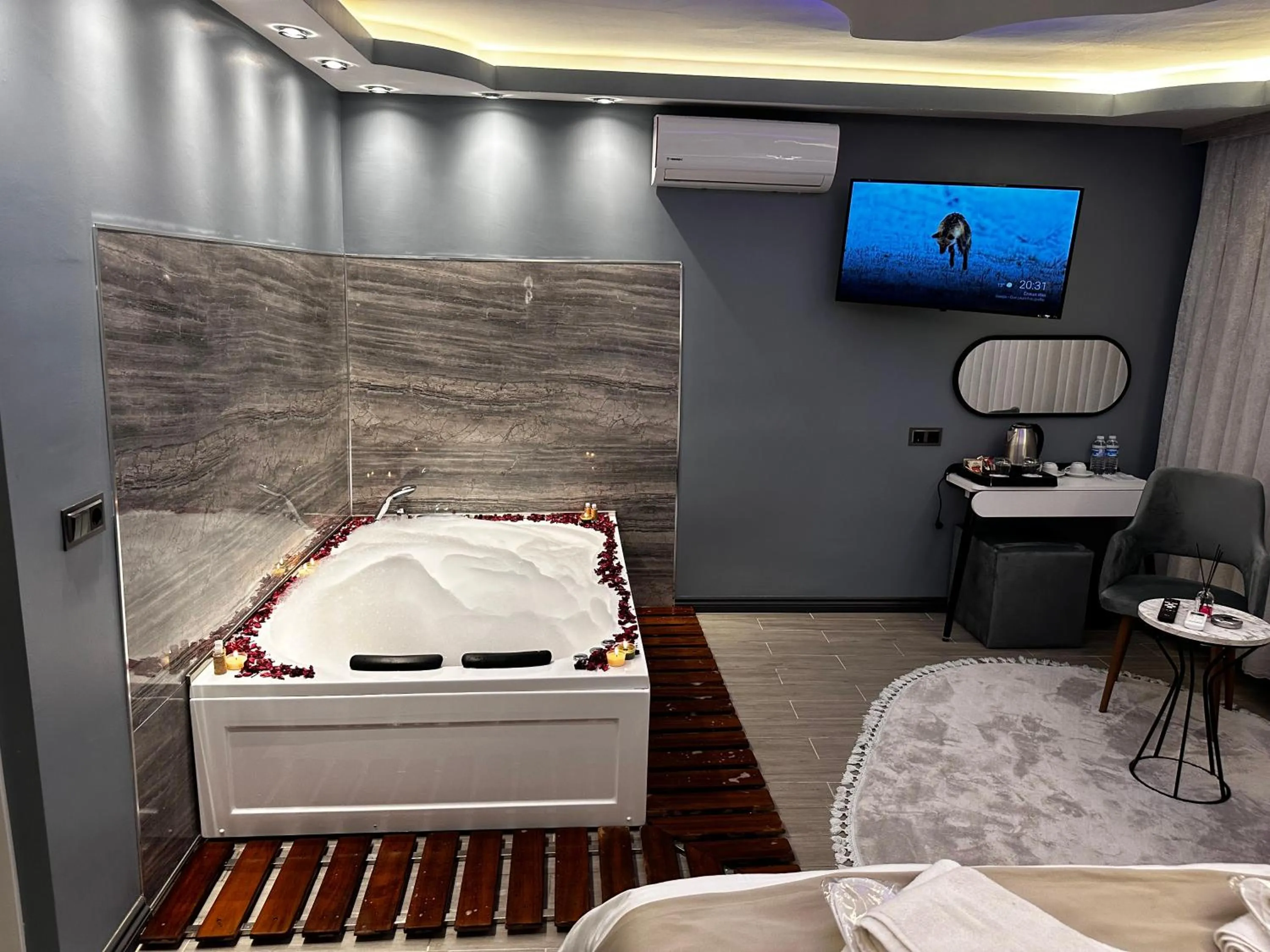 Bed in Blue Moonrise Hotel