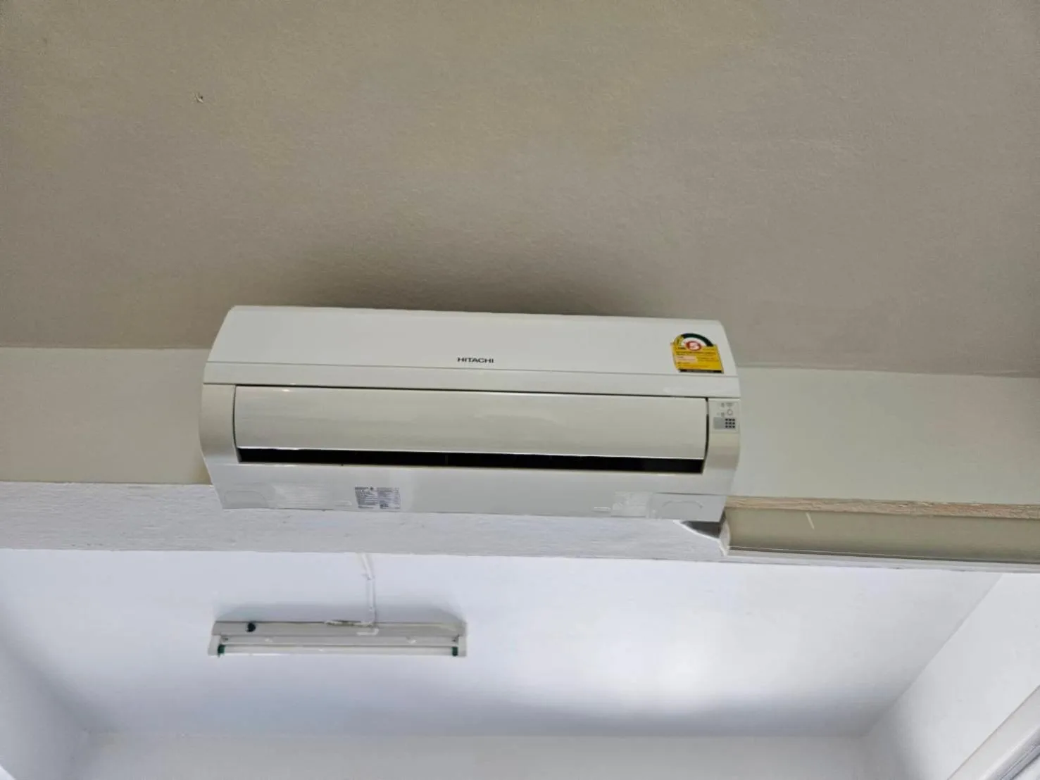 air conditioner in Hommie by De-A-Ga