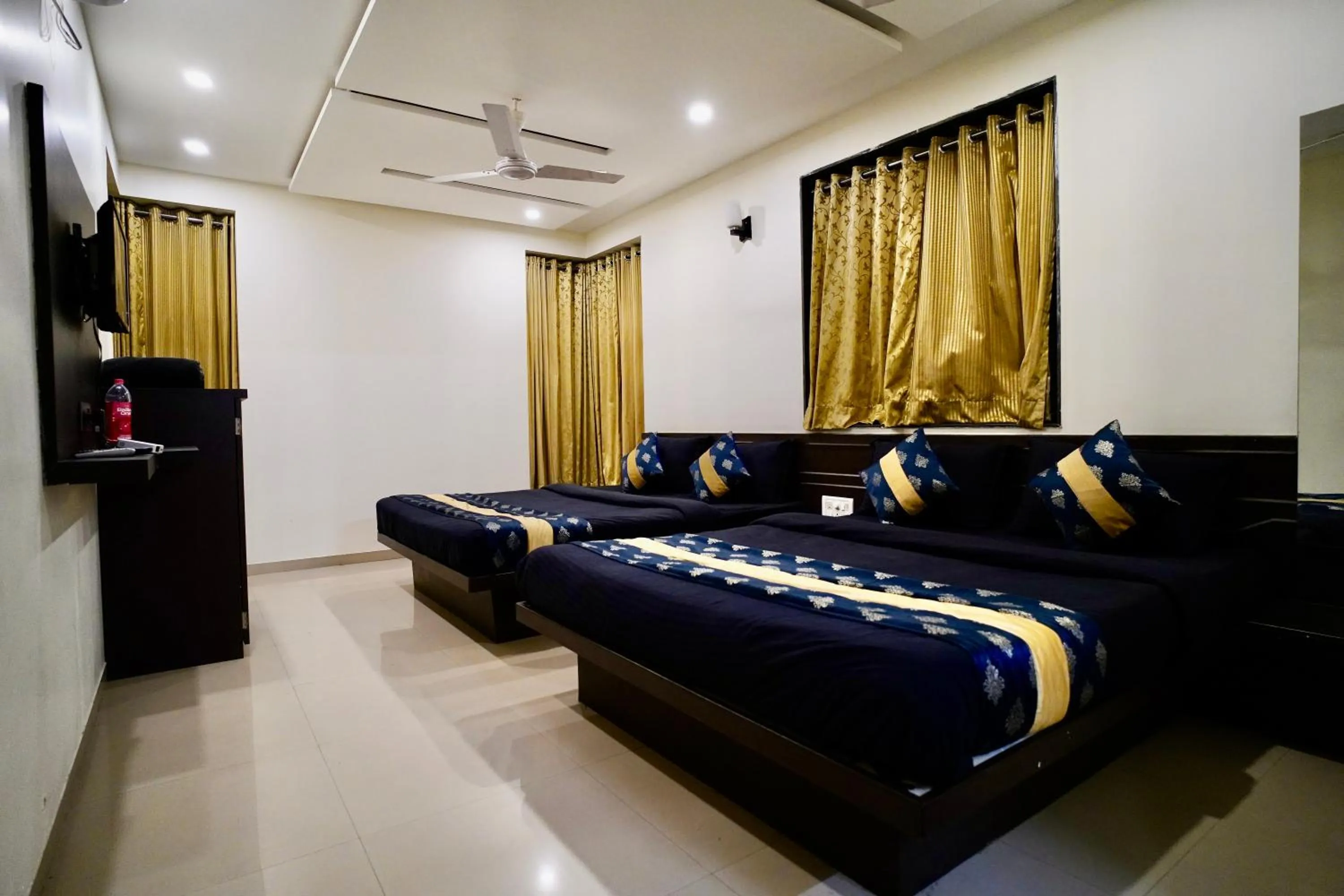 Bedroom, Bed in Hotel Shri Govind