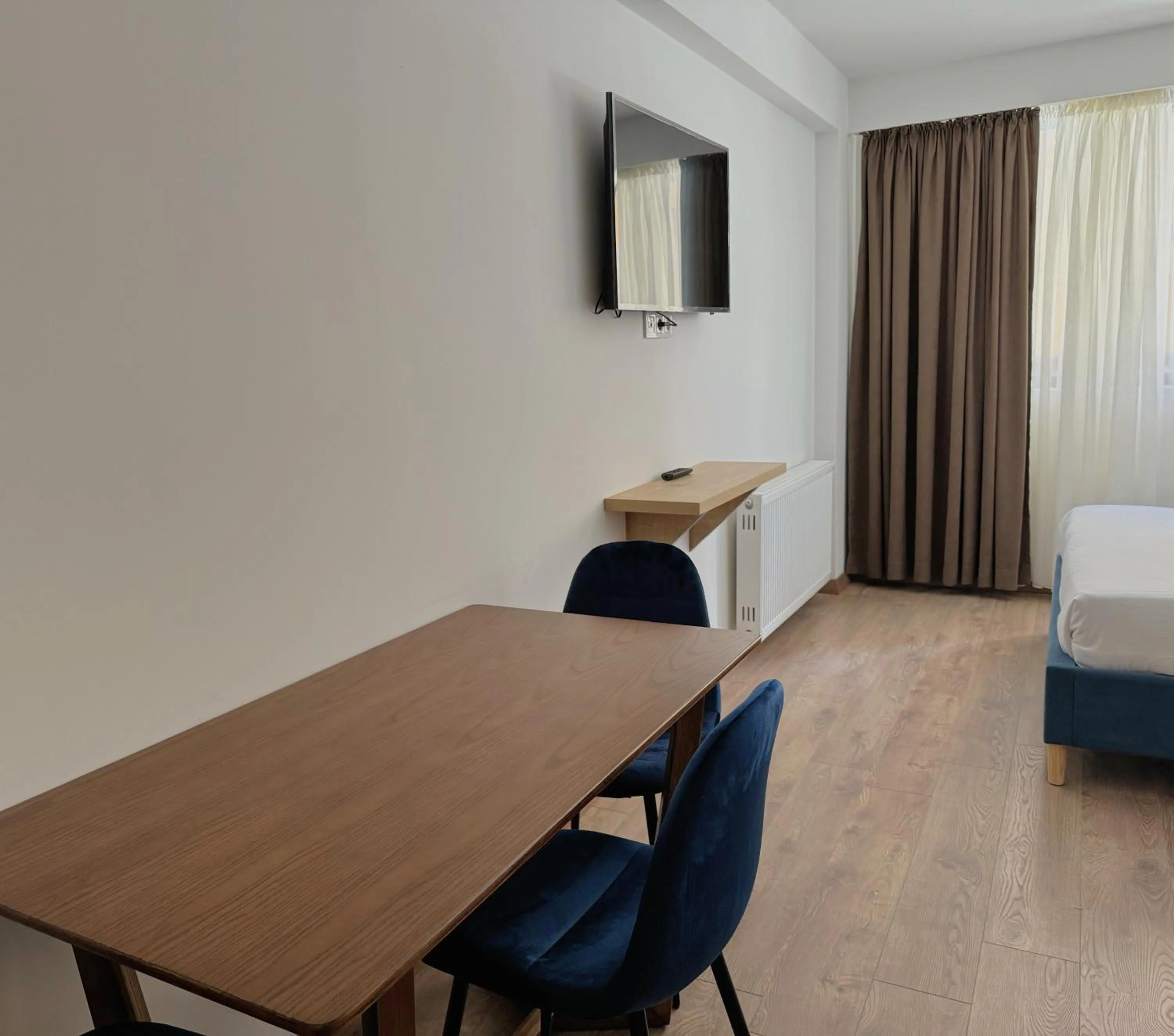 TV and multimedia, Bed in Gudauri Ski Resort - Four Seasons Apartments