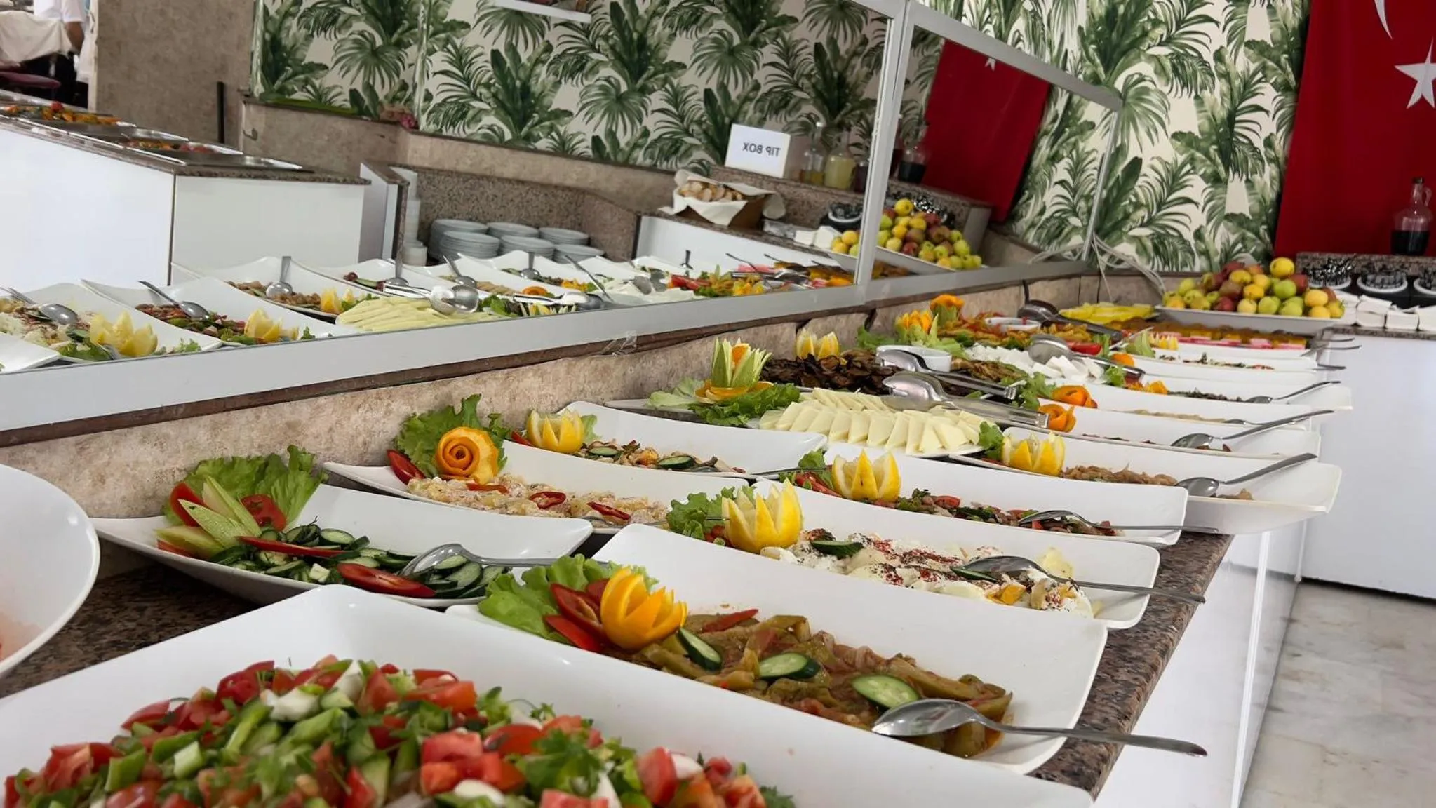 Food and drinks in KLEOPATRA SUNLIGHT HOTEL