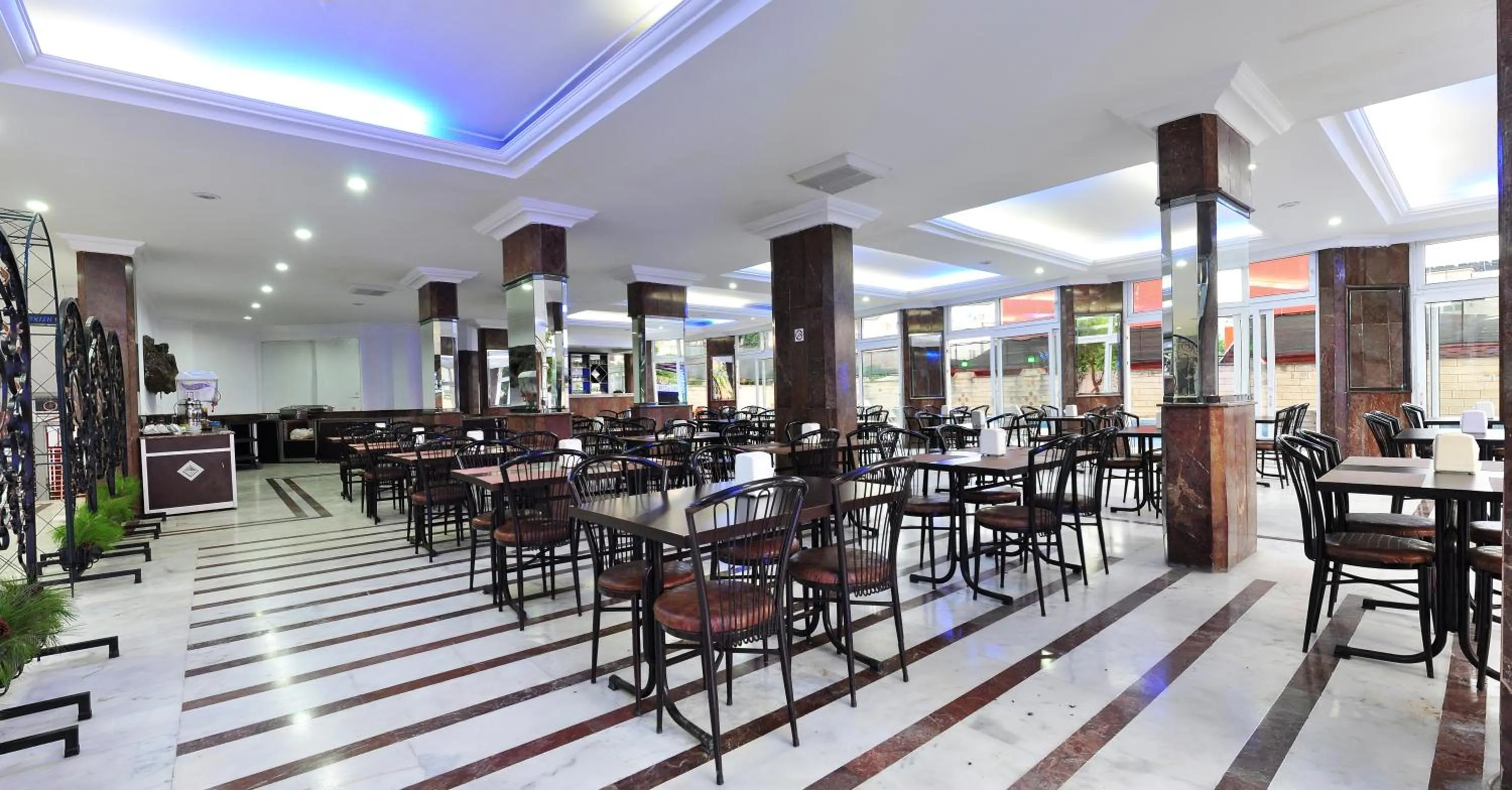 Restaurant/places to eat in KLEOPATRA SUNLIGHT HOTEL