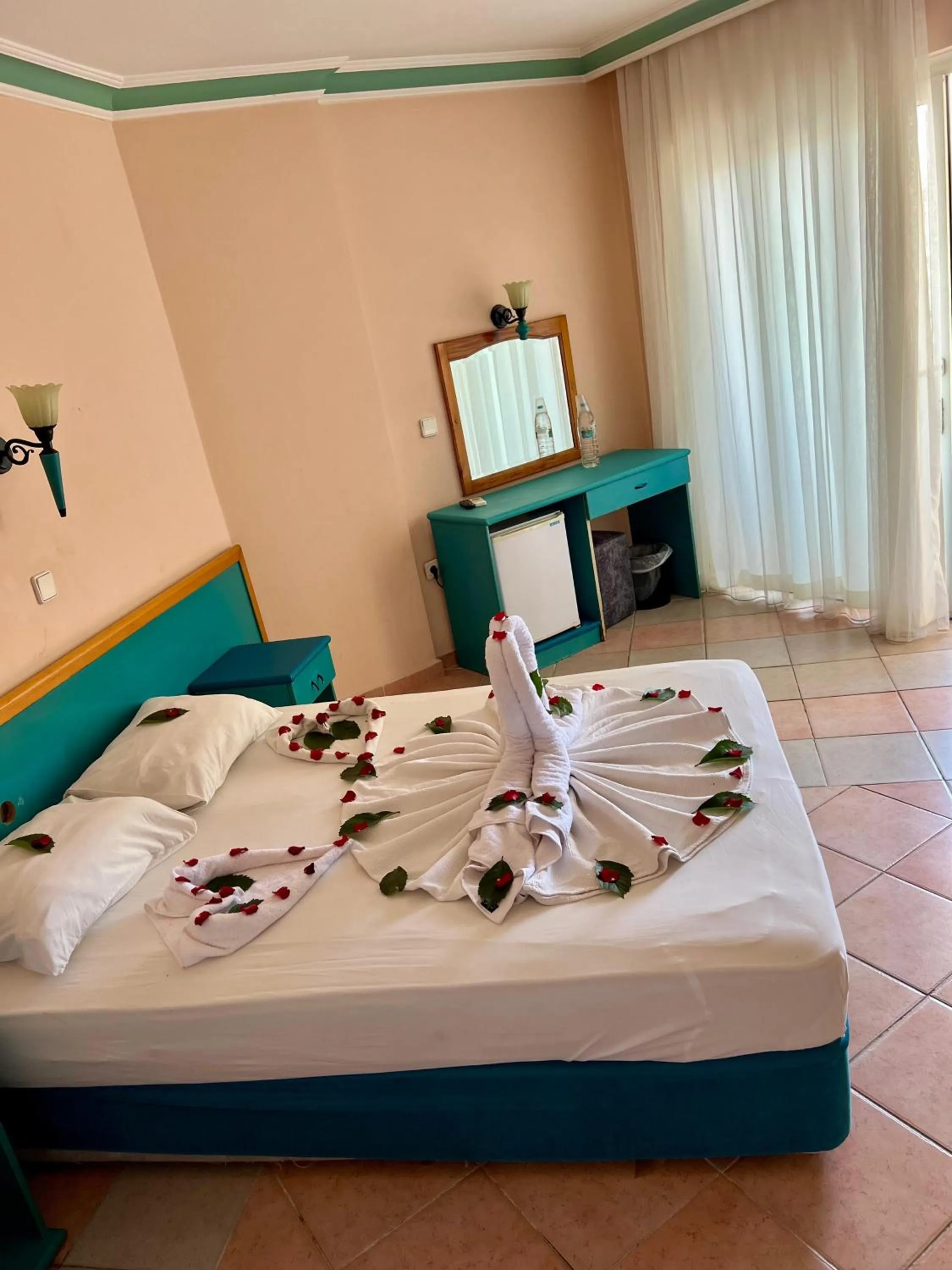 Bed in KLEOPATRA SUNLIGHT HOTEL