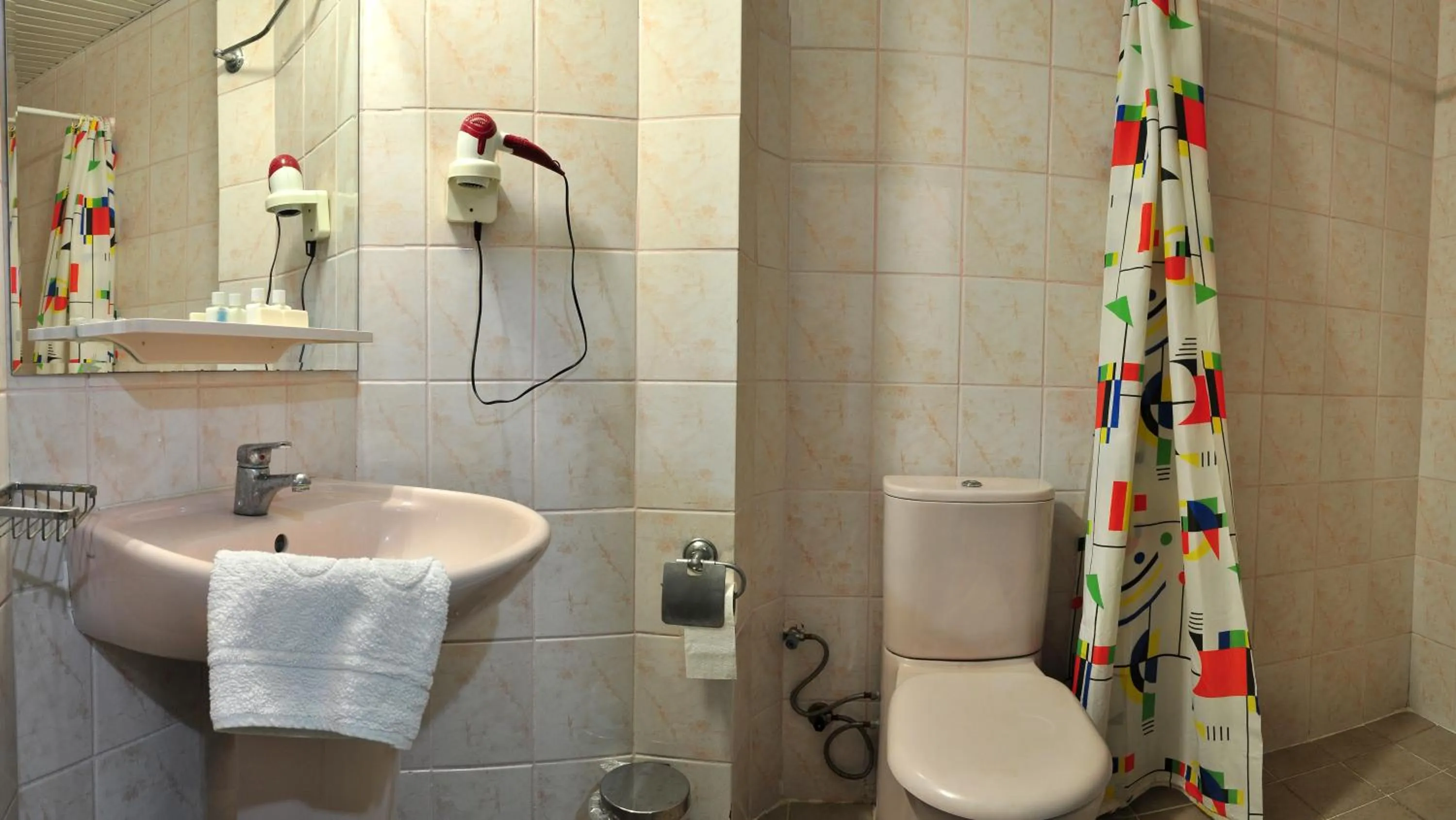 Toilet in KLEOPATRA SUNLIGHT HOTEL