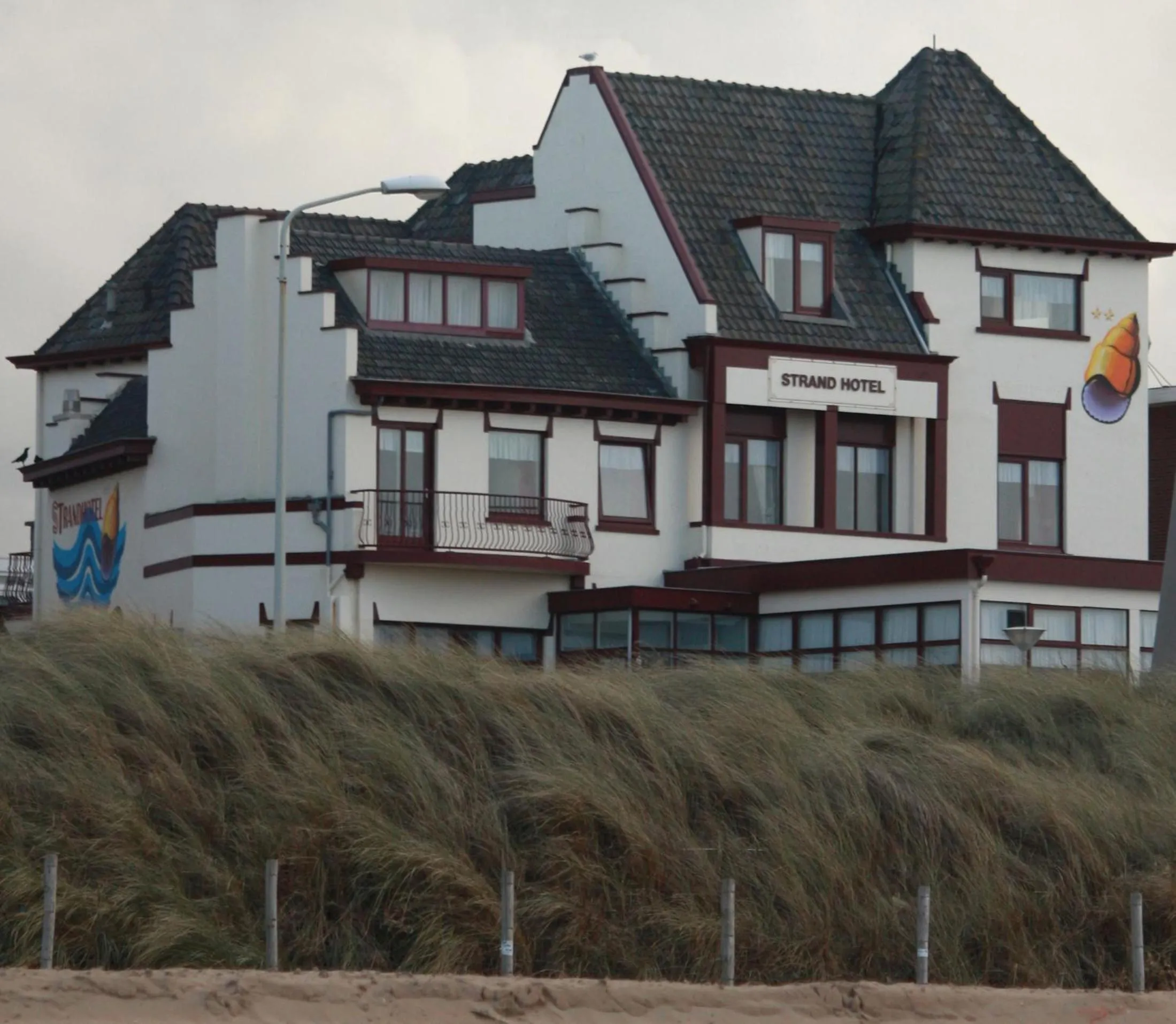 Facade/entrance in Strandhotel Scheveningen