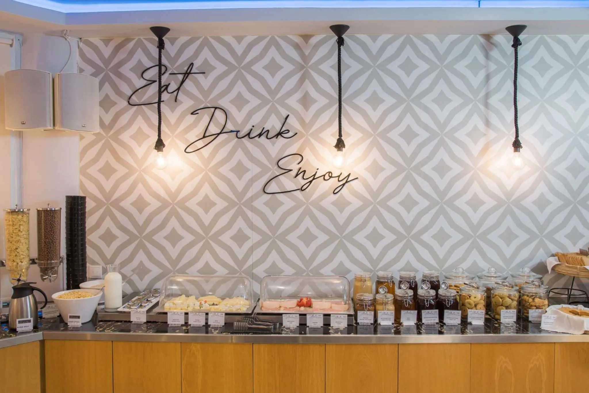 Restaurant/places to eat in Zante Atlantis Hotel