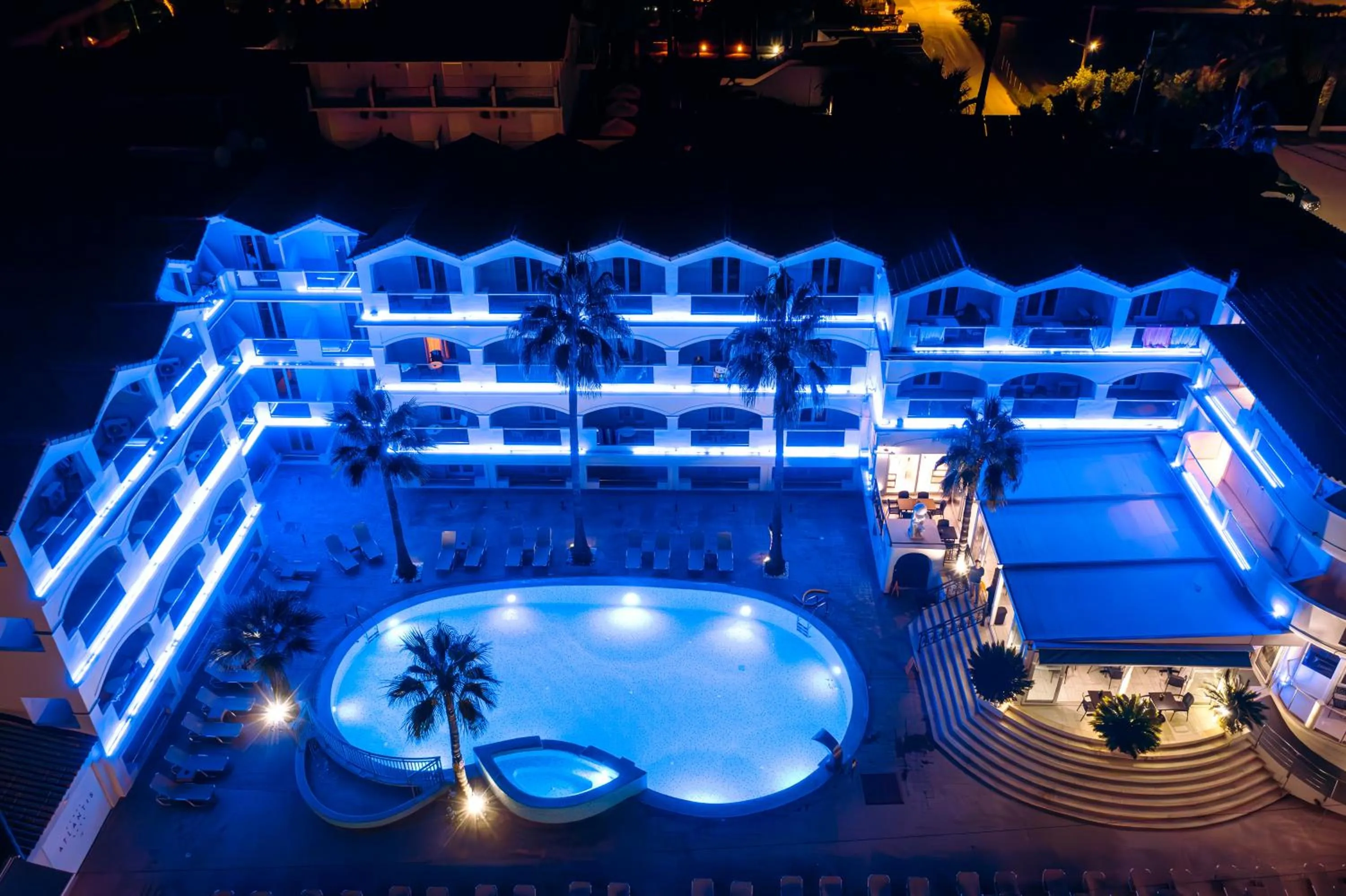 Swimming pool in Zante Atlantis Hotel