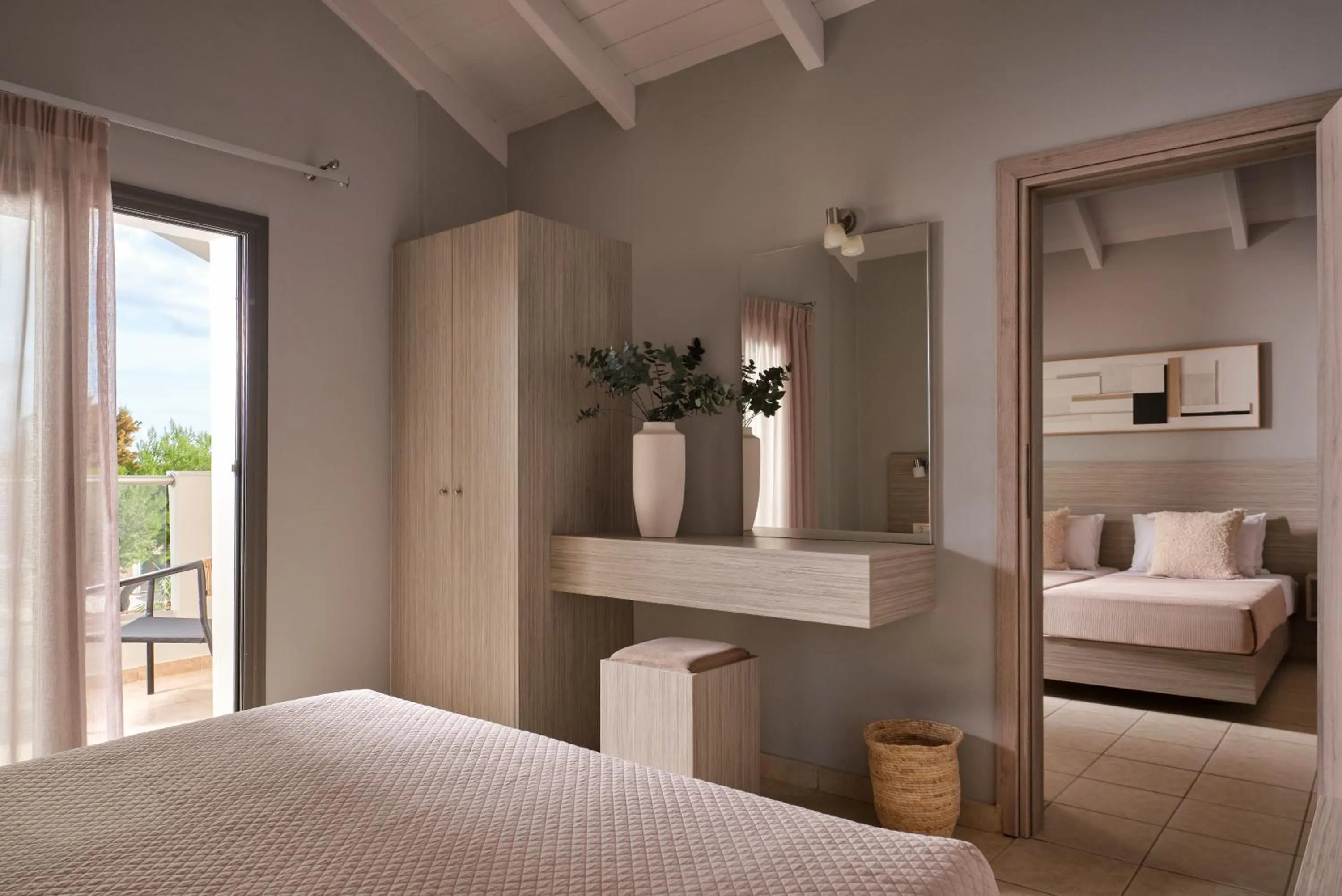 Bedroom, Bed in Zante Atlantis Hotel