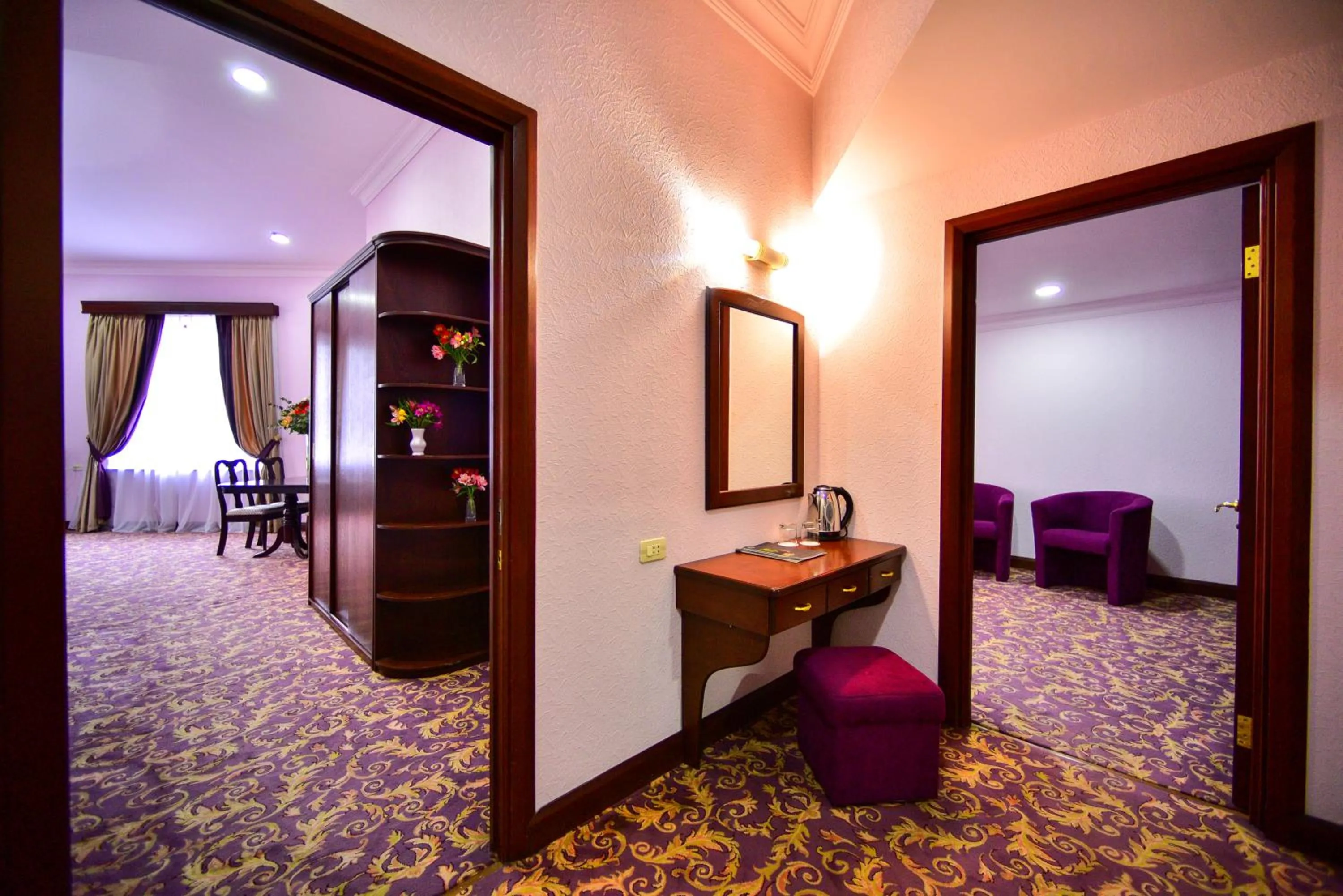 Facade/entrance in METROPOL HOTEL Yerevan