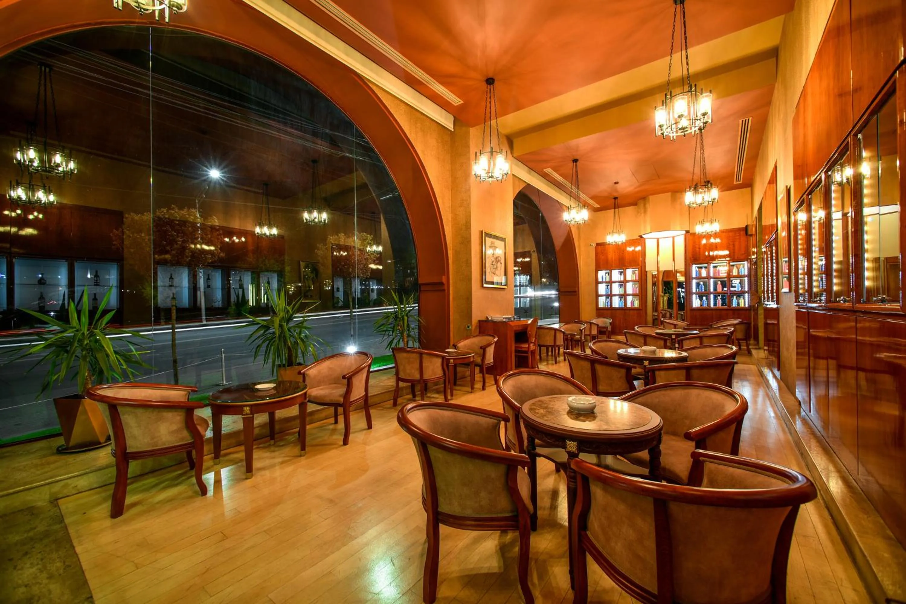 Lounge or bar in METROPOL HOTEL Yerevan