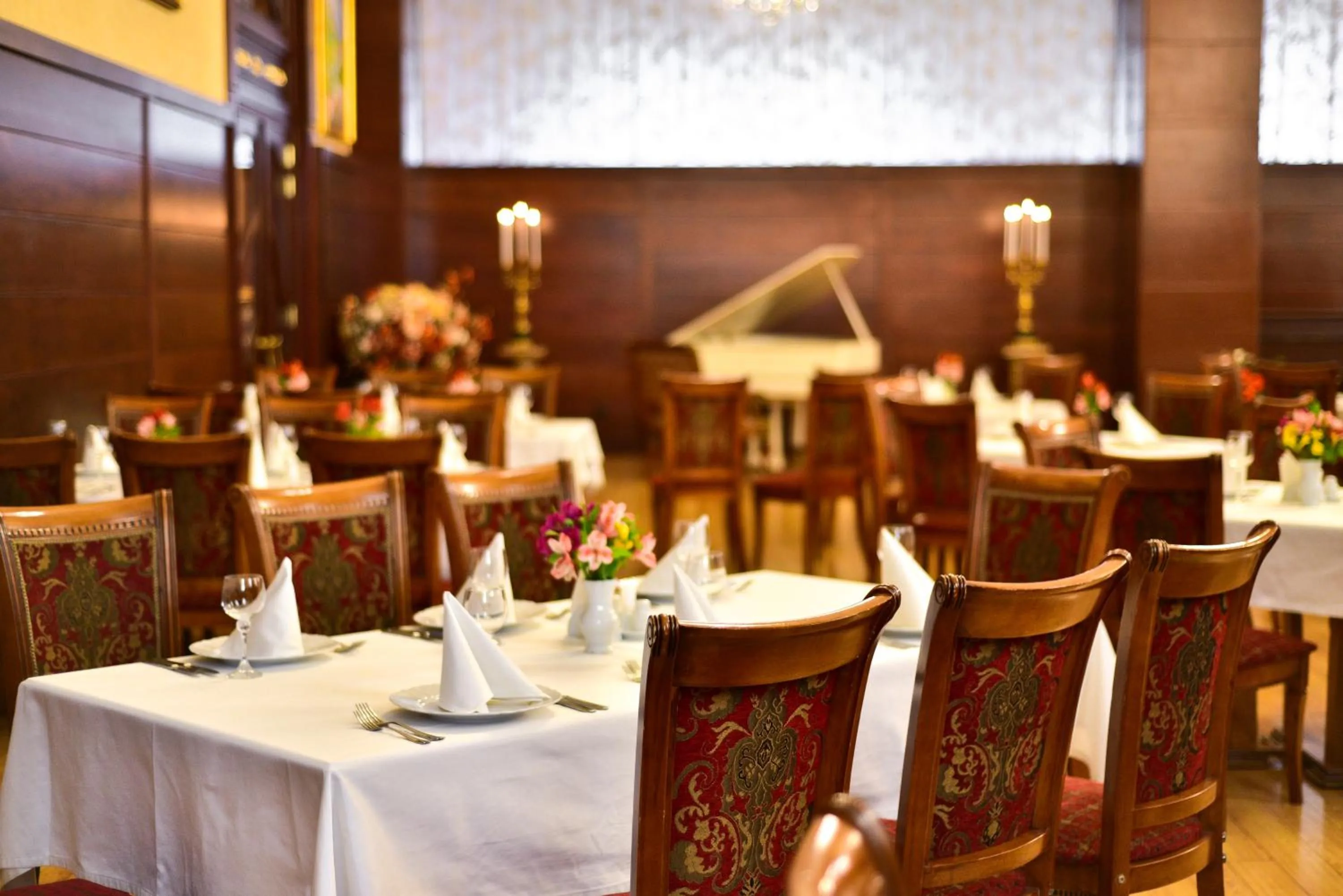 Restaurant/places to eat in METROPOL HOTEL Yerevan