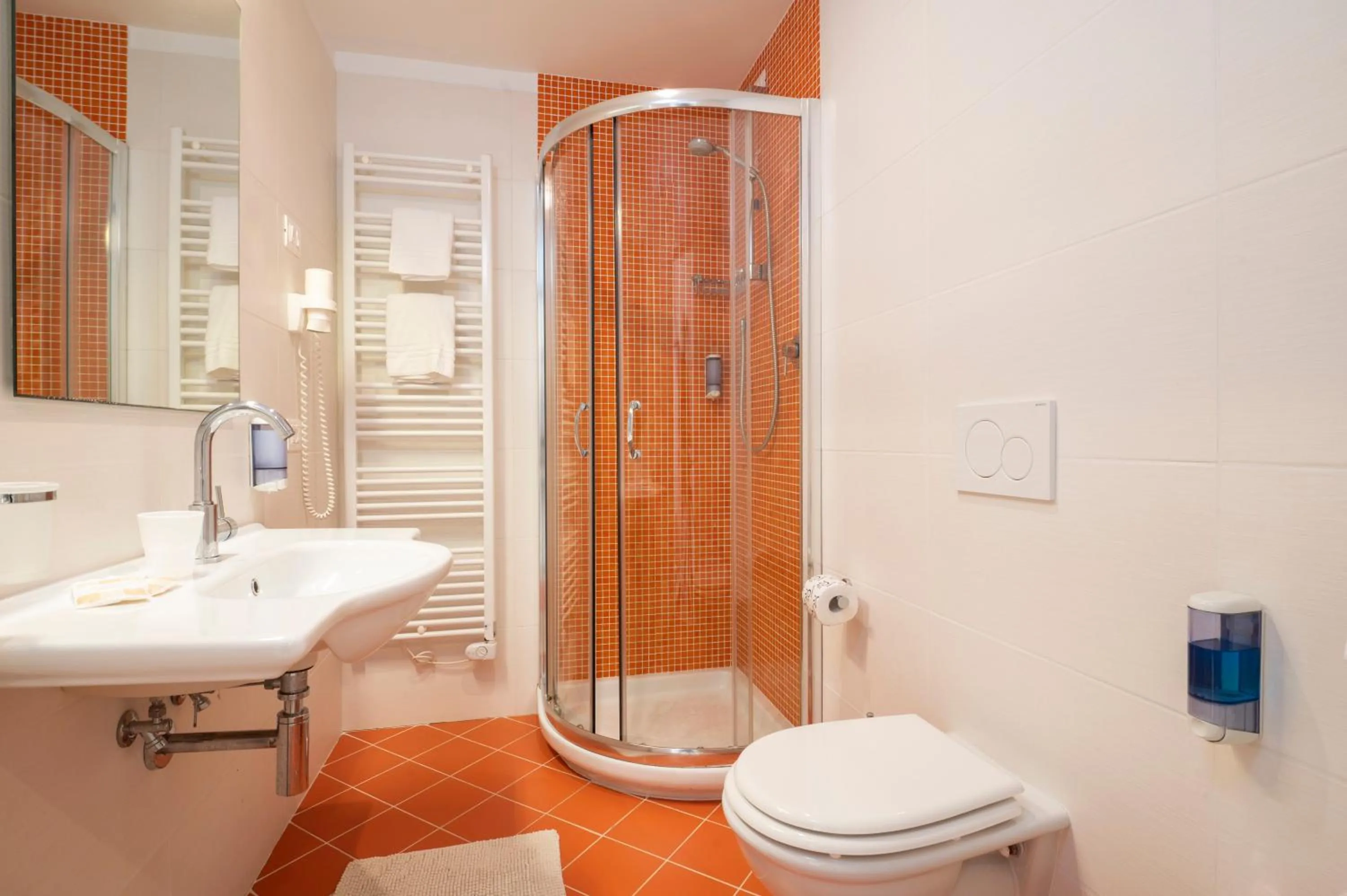 Shower in Echotel