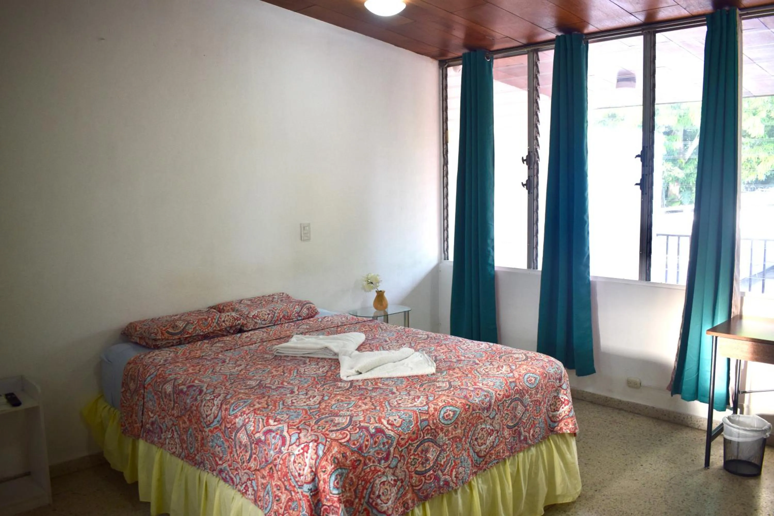 Bed in Volcano Hostal y Restaurante