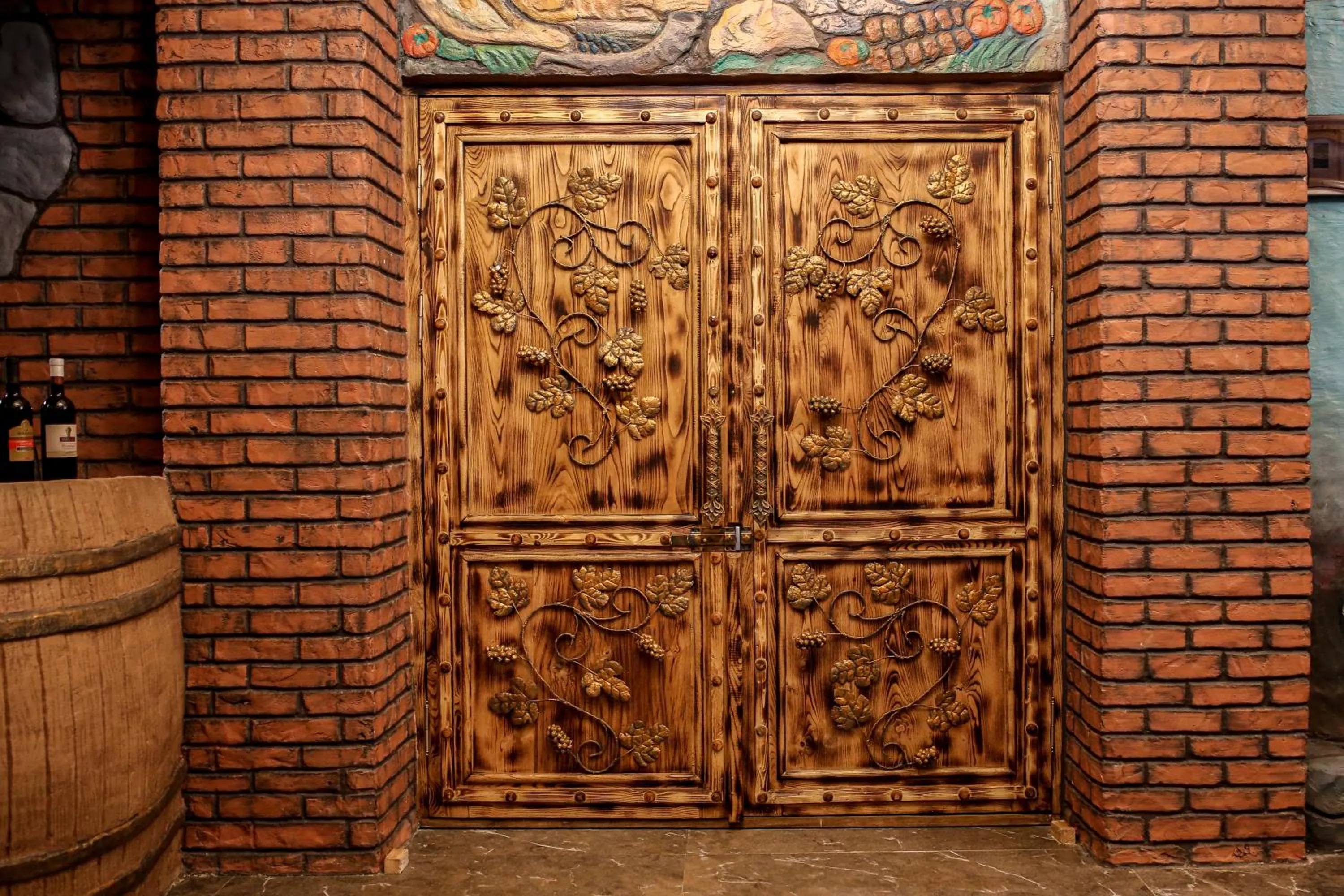 Property building in Chateau Milisi