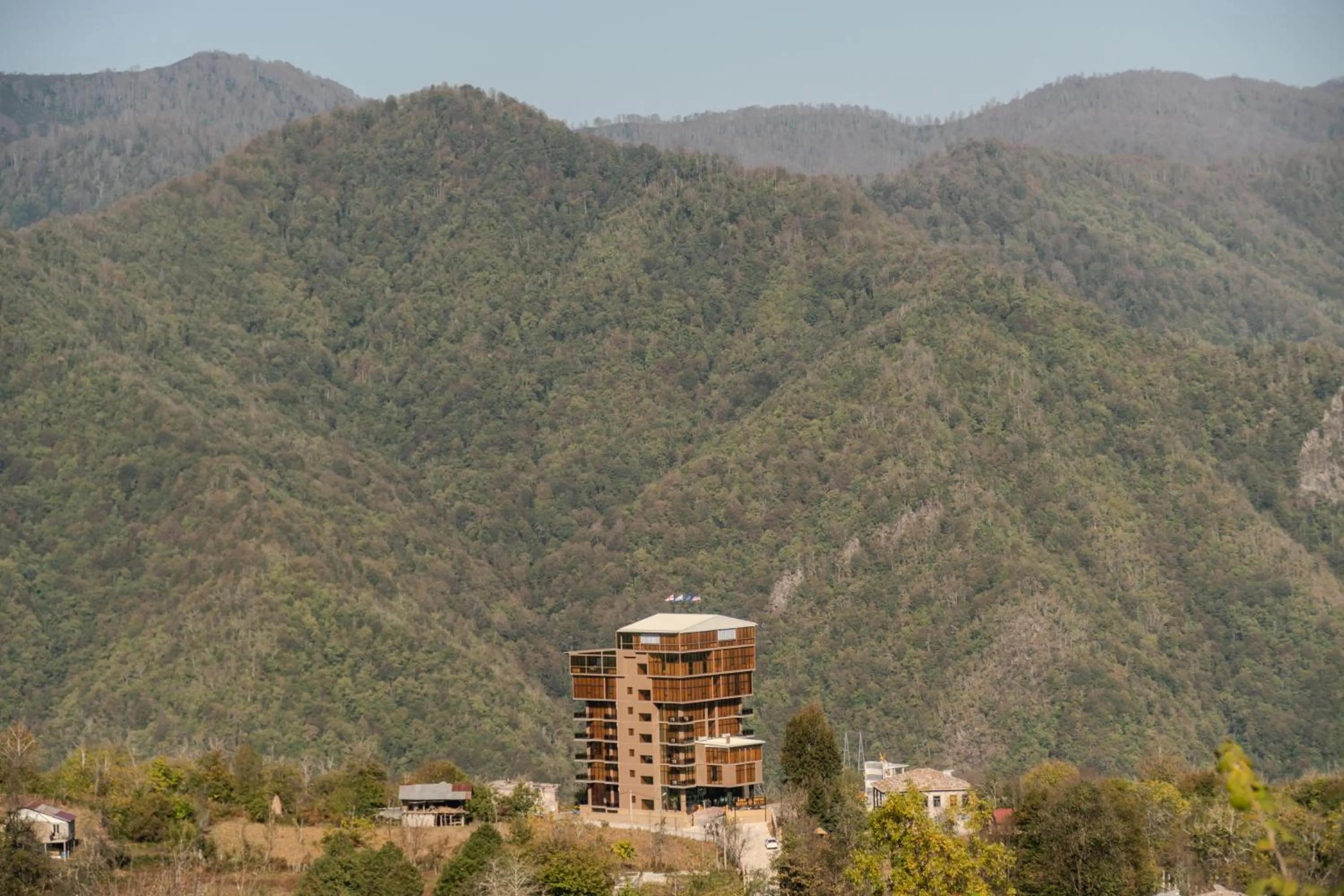 Property building in Chateau Milisi