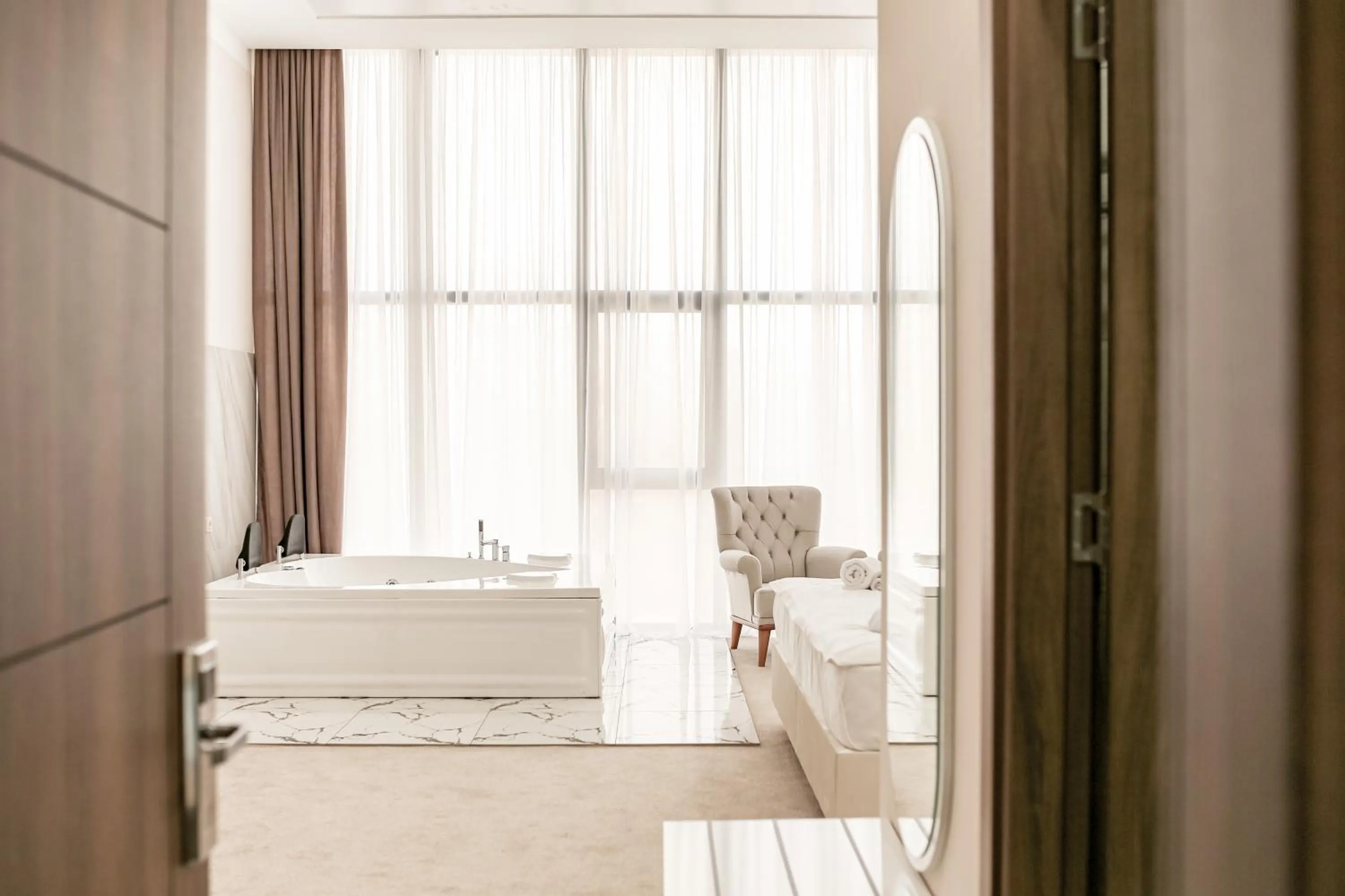 Bedroom, Bed in Chateau Milisi