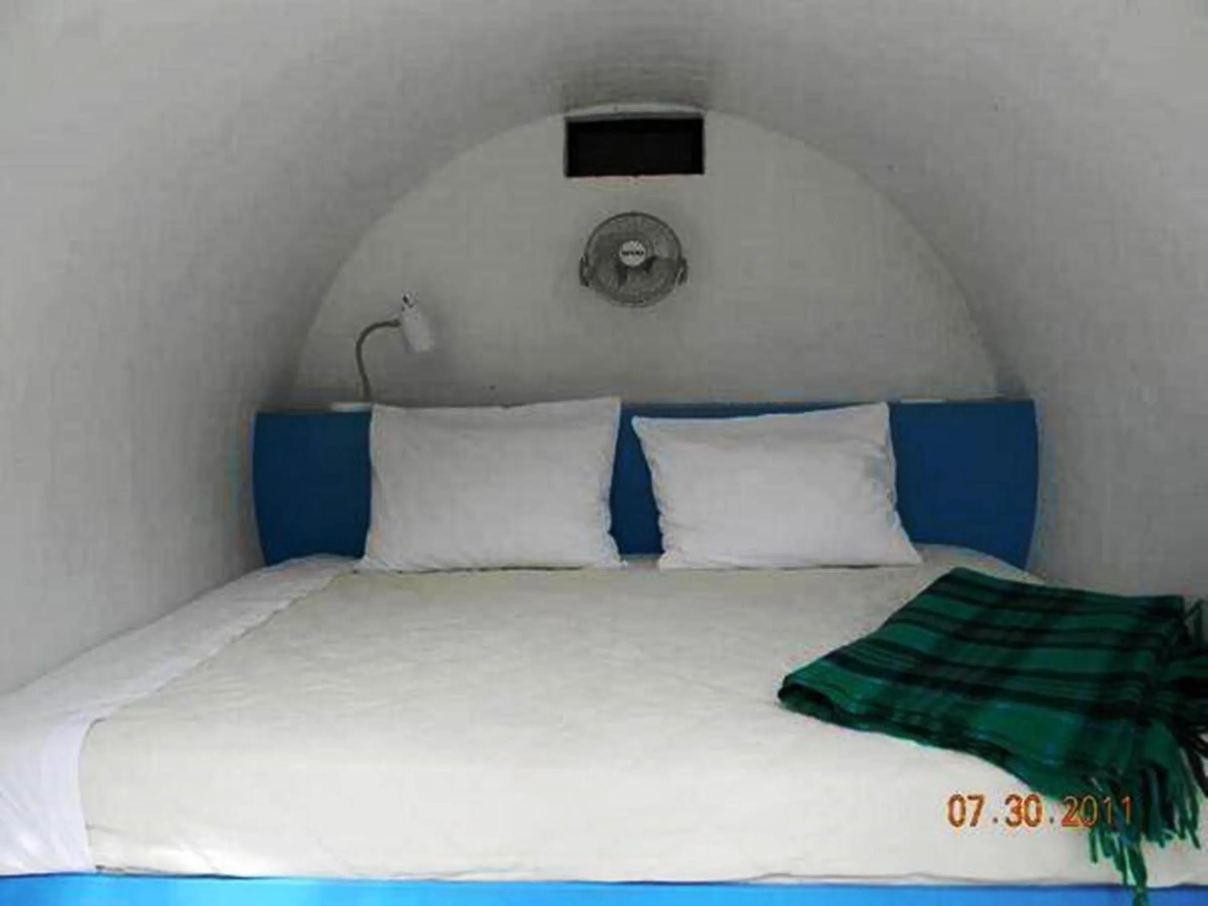 Photo of the whole room, Bed in Tubohotel