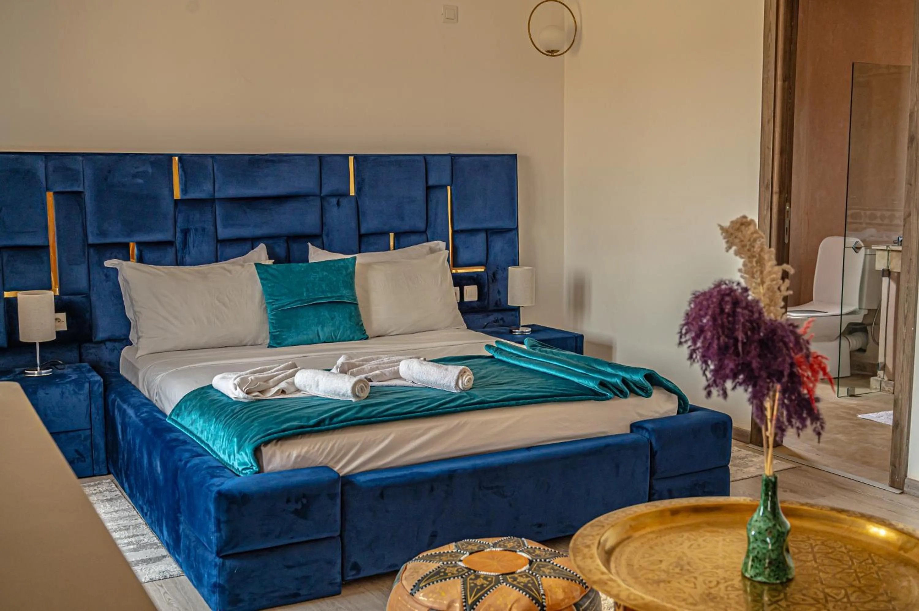 Photo of the whole room, Bed in Riad Kenza