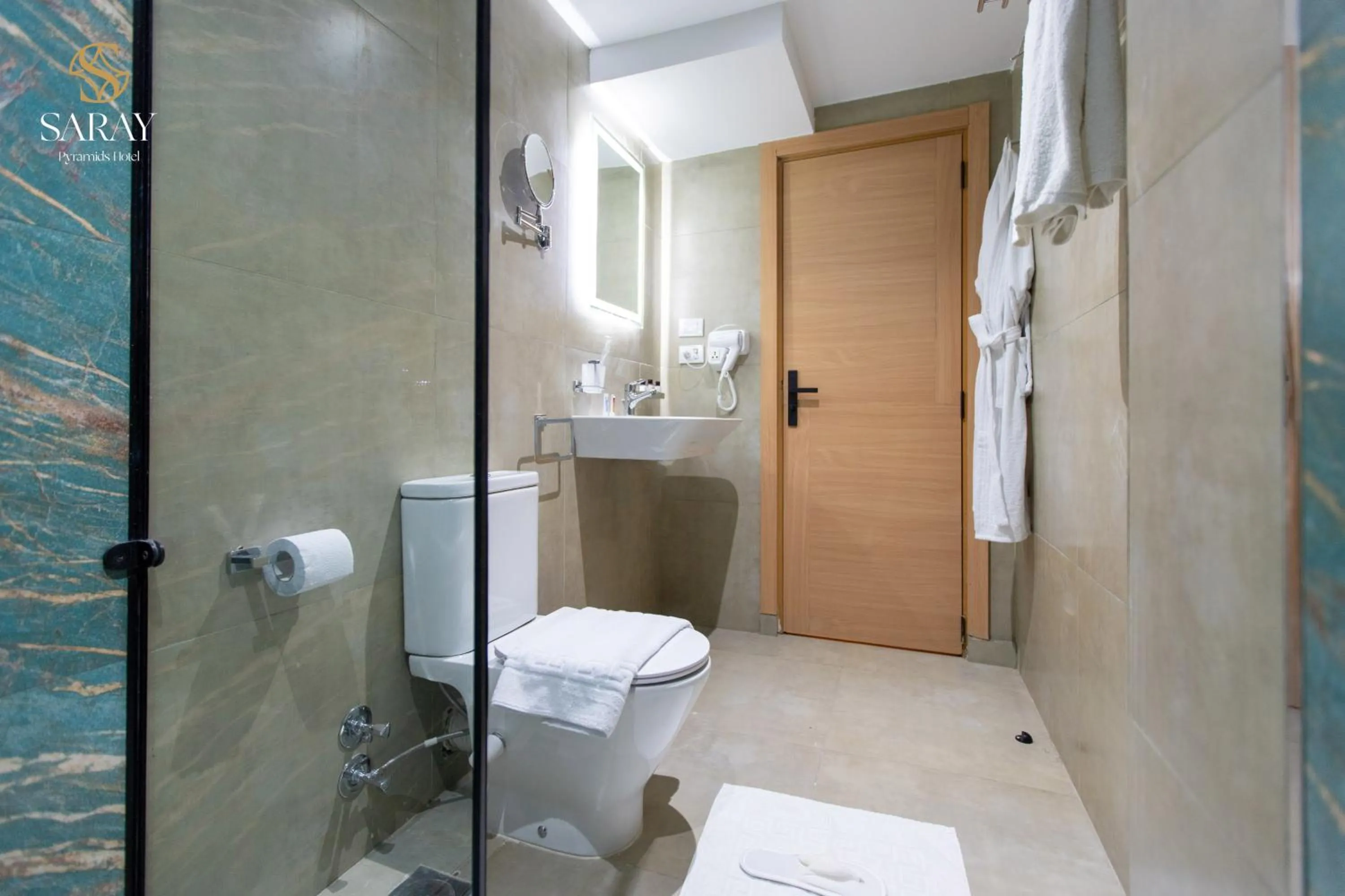 Shower in Saray Pyramids & Museum View Hotel