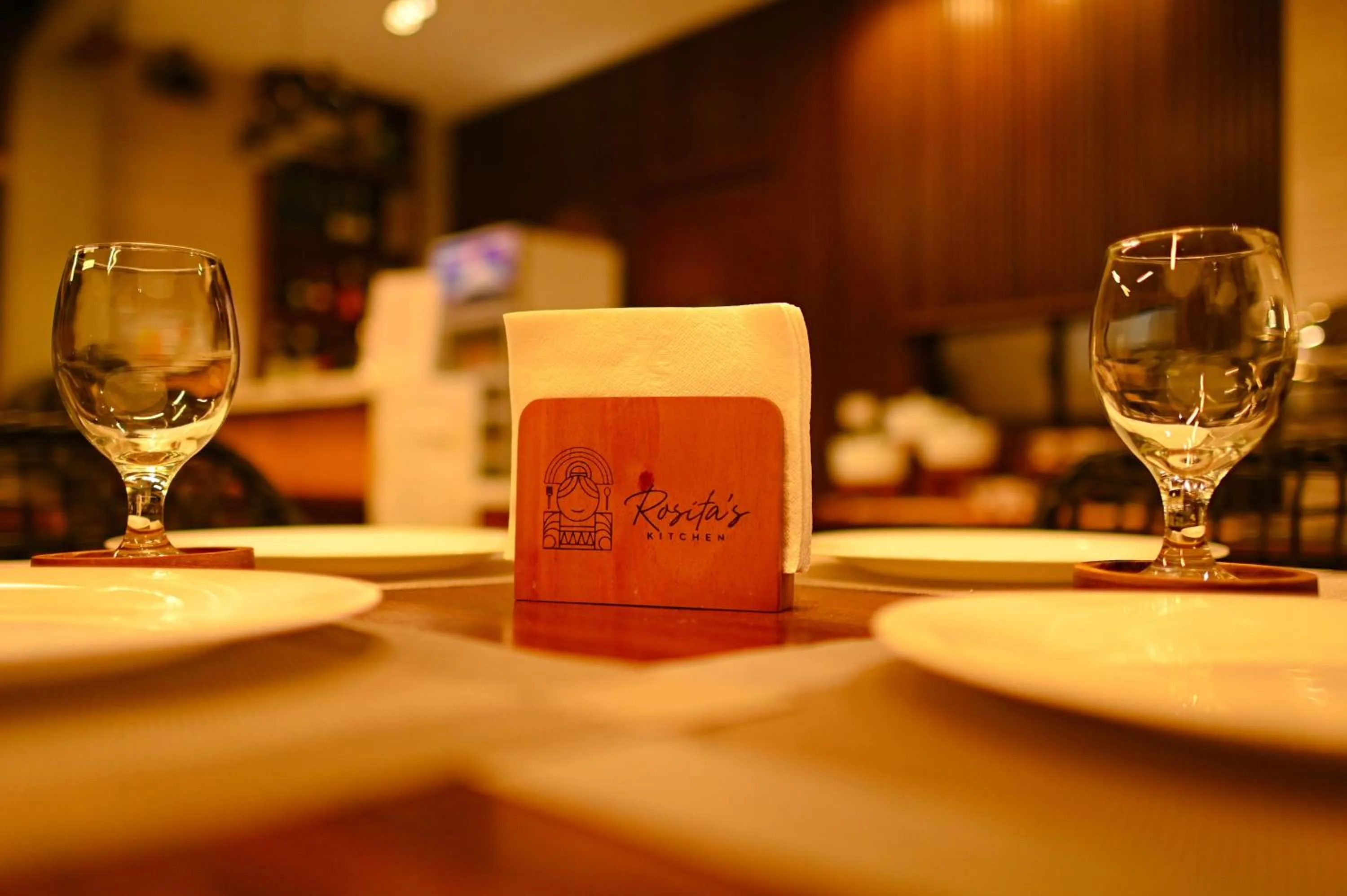 Restaurant/places to eat in ISORA RESORT Puerto Galera