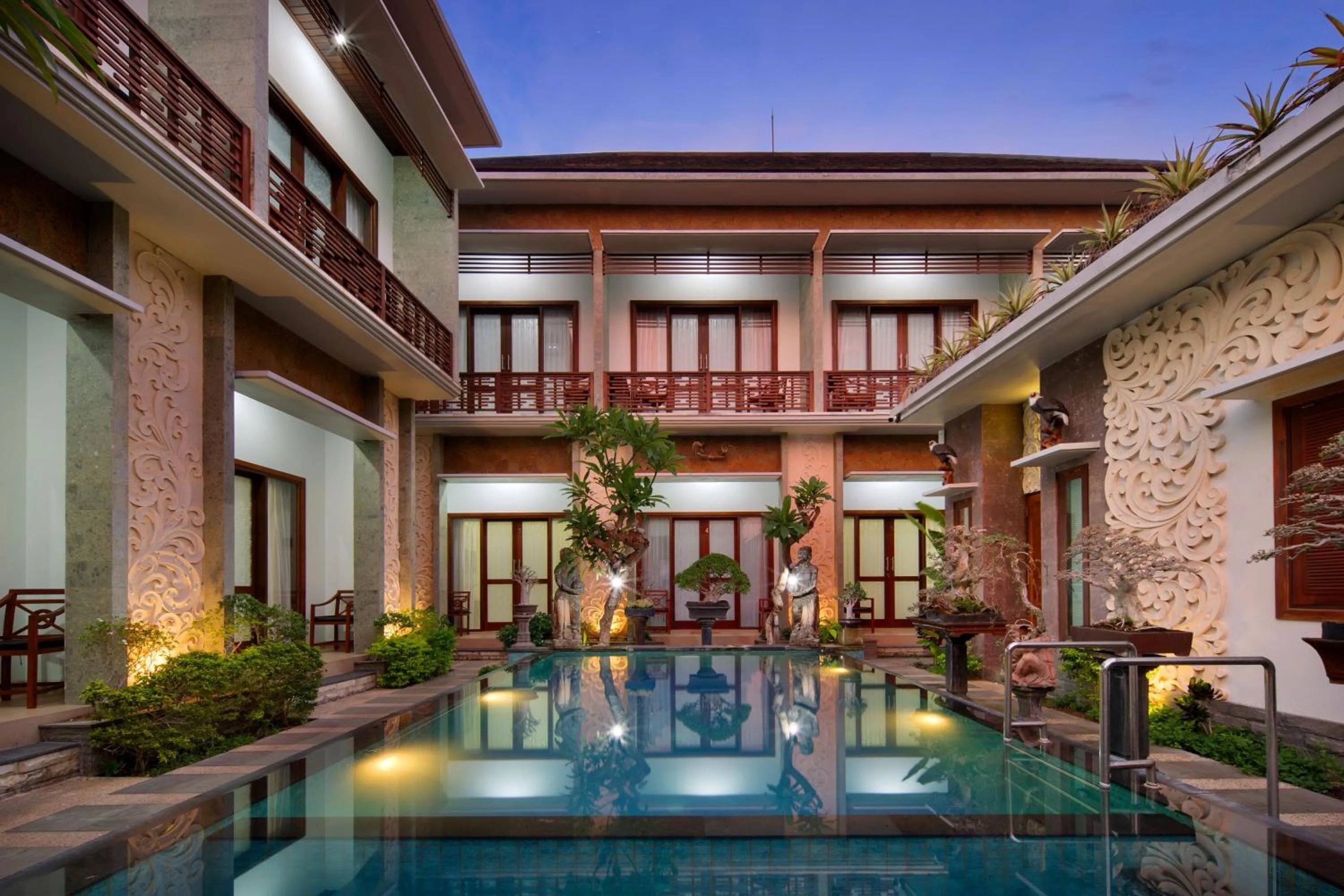 Swimming pool in Jineswari Kuta by Kamara