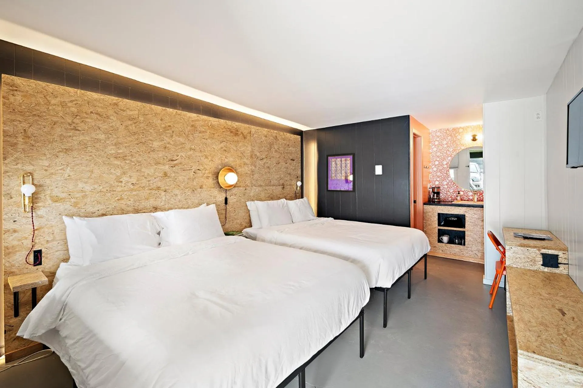 Bed in The Brooks Motel