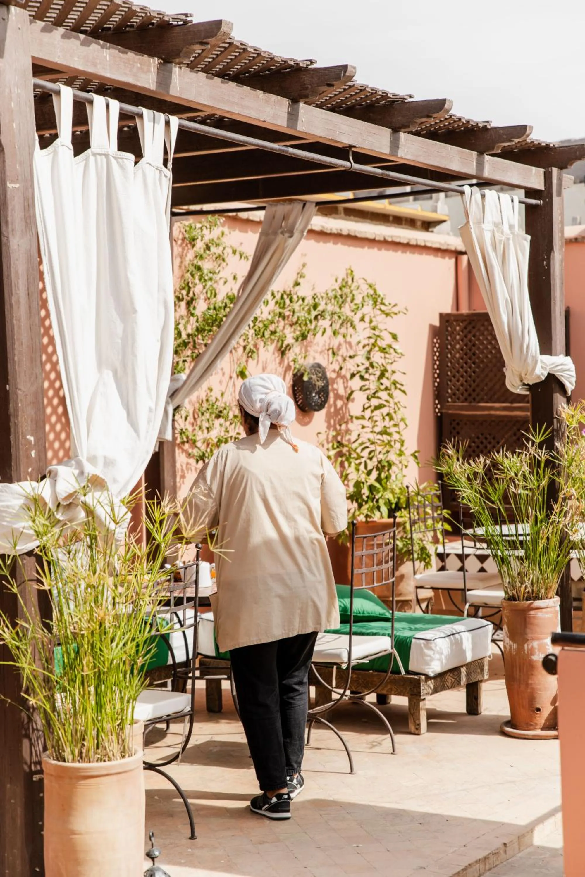 Restaurant/places to eat in Riad of the Moon