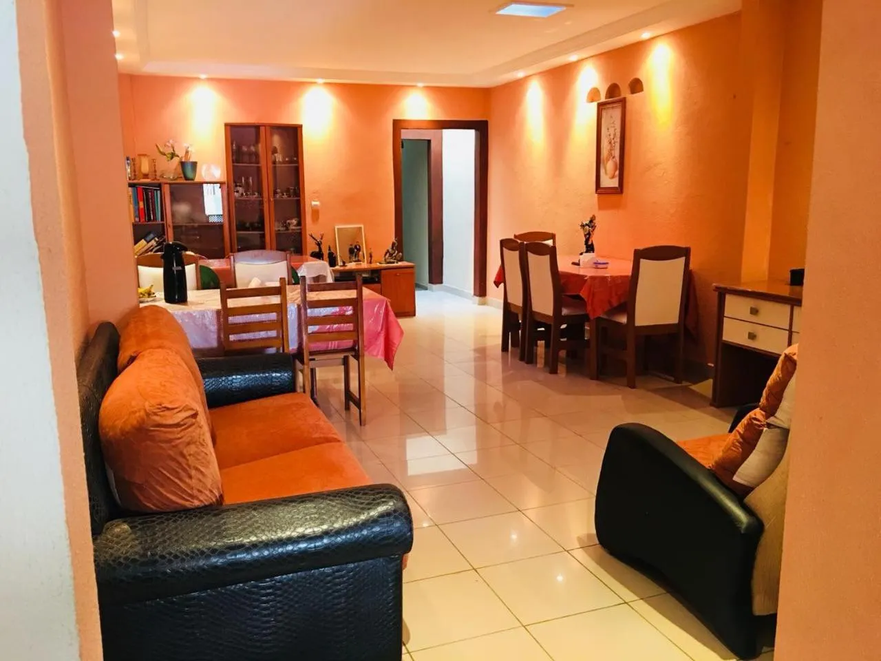 Restaurant/places to eat in Pousada Brenda