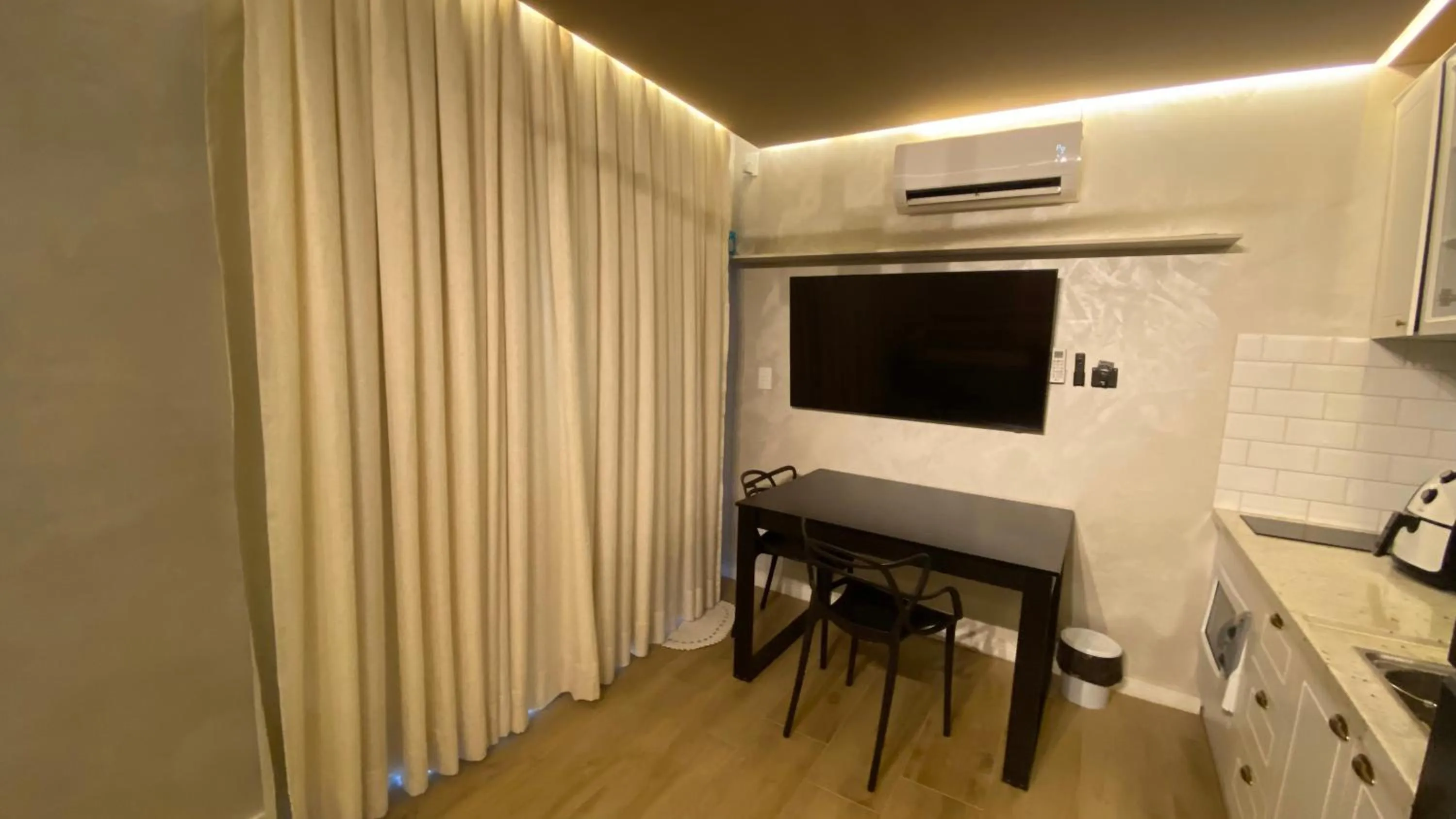 Apart-hotel Theotókos Flats