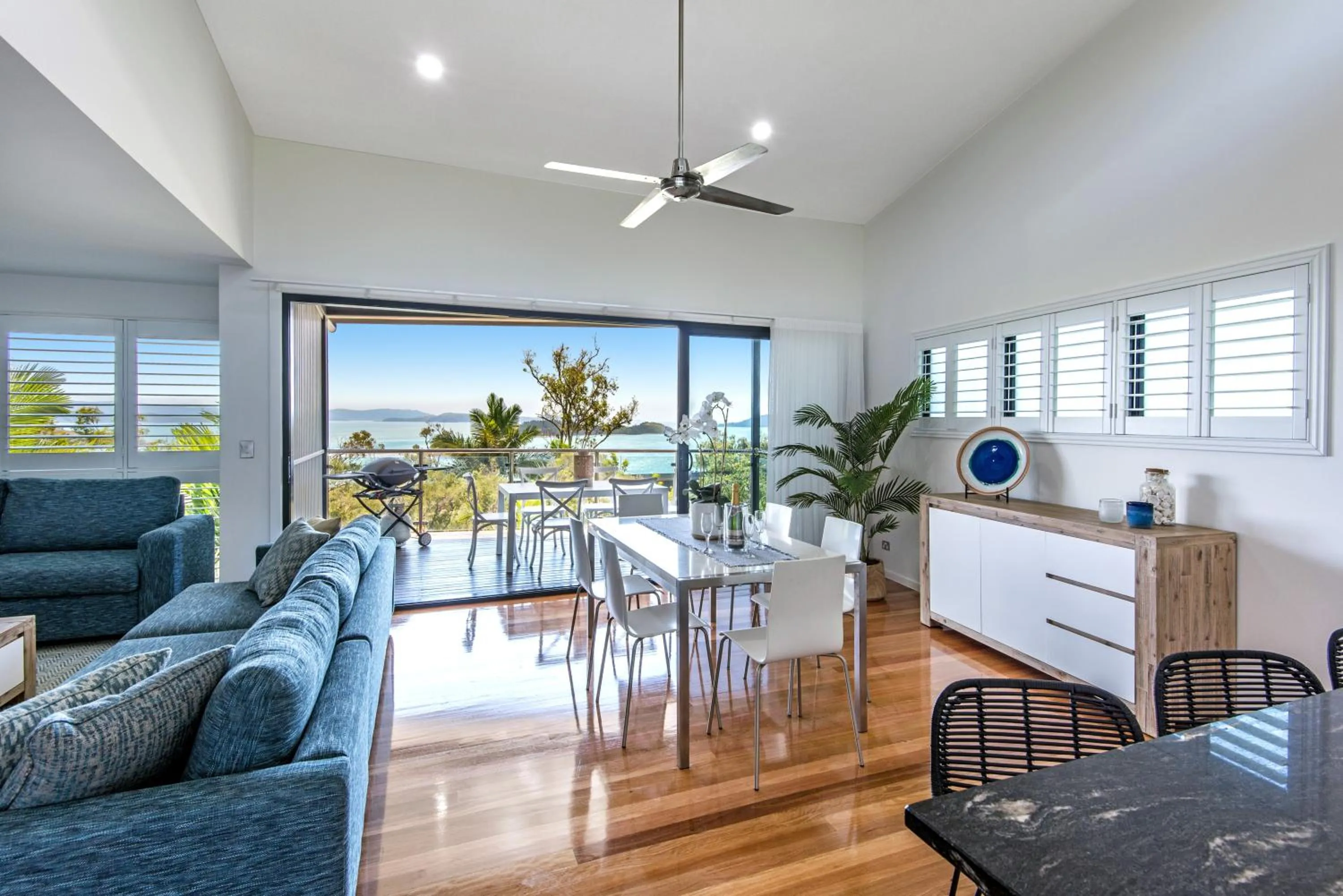 Dining area in Pinnacle Apartments on Hamilton Island by HIHA