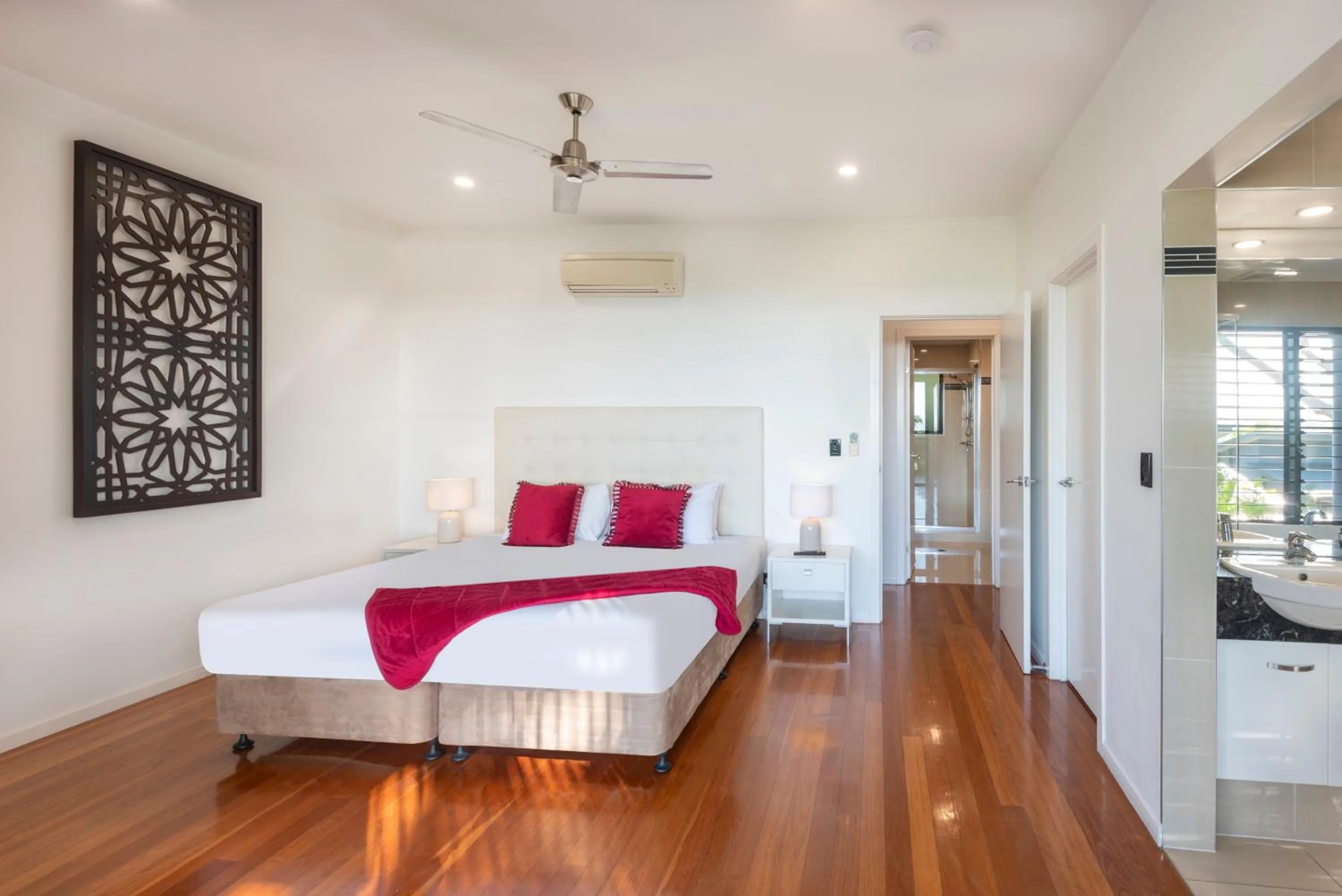 Bedroom, Bed in Pinnacle Apartments on Hamilton Island by HIHA