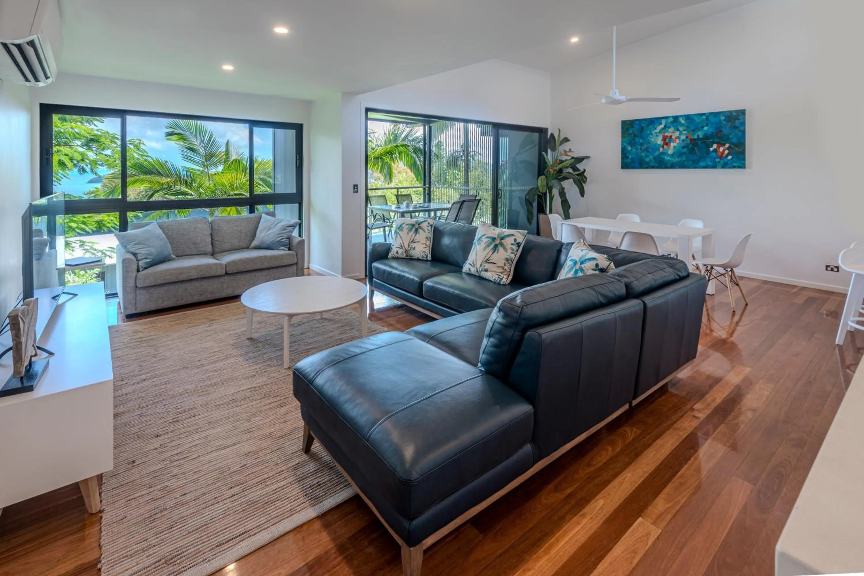 Living room in Pinnacle Apartments on Hamilton Island by HIHA