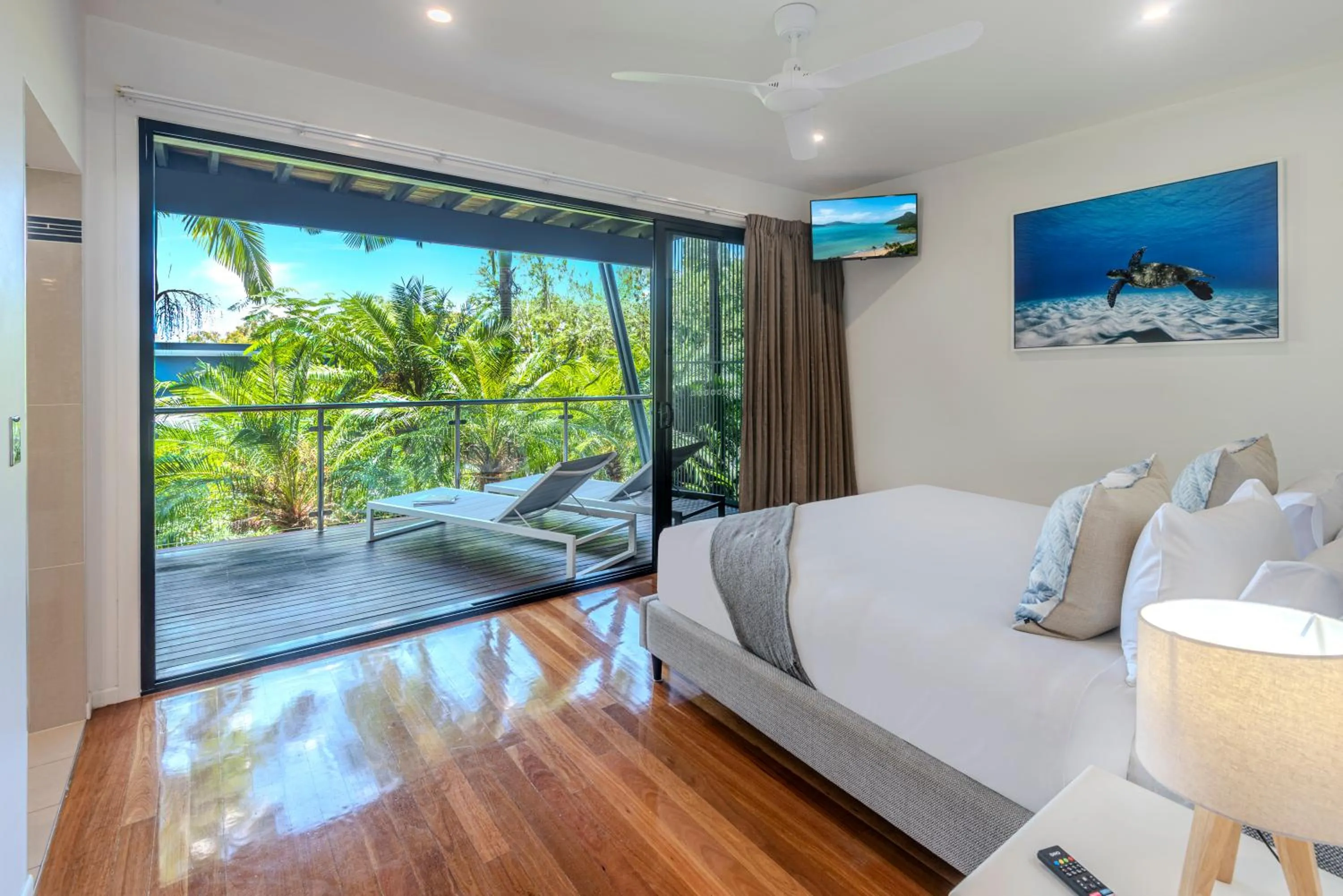 Bedroom, Bed in Pinnacle Apartments on Hamilton Island by HIHA