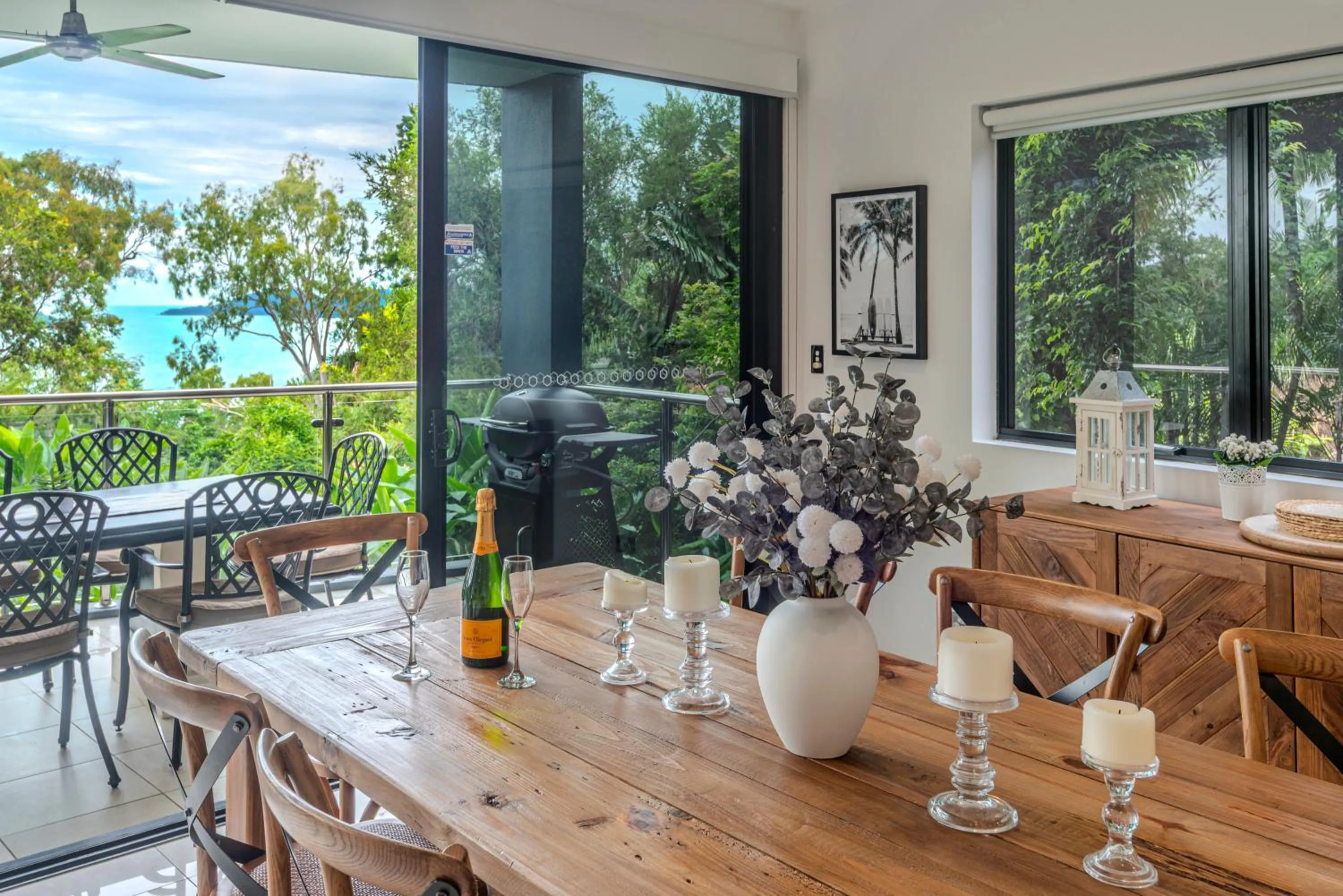 Dining area in Pinnacle Apartments on Hamilton Island by HIHA