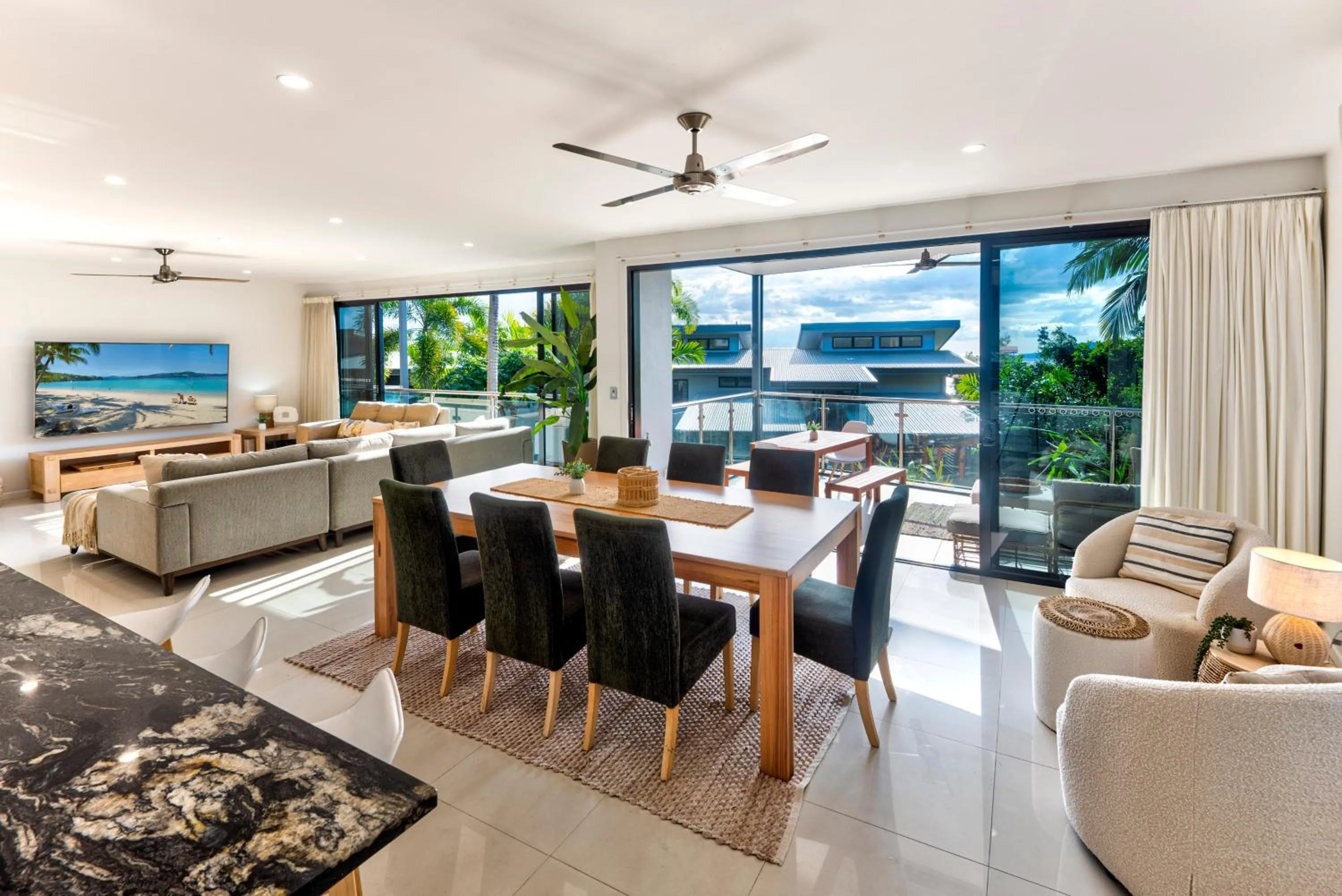 Dining area in Pinnacle Apartments on Hamilton Island by HIHA