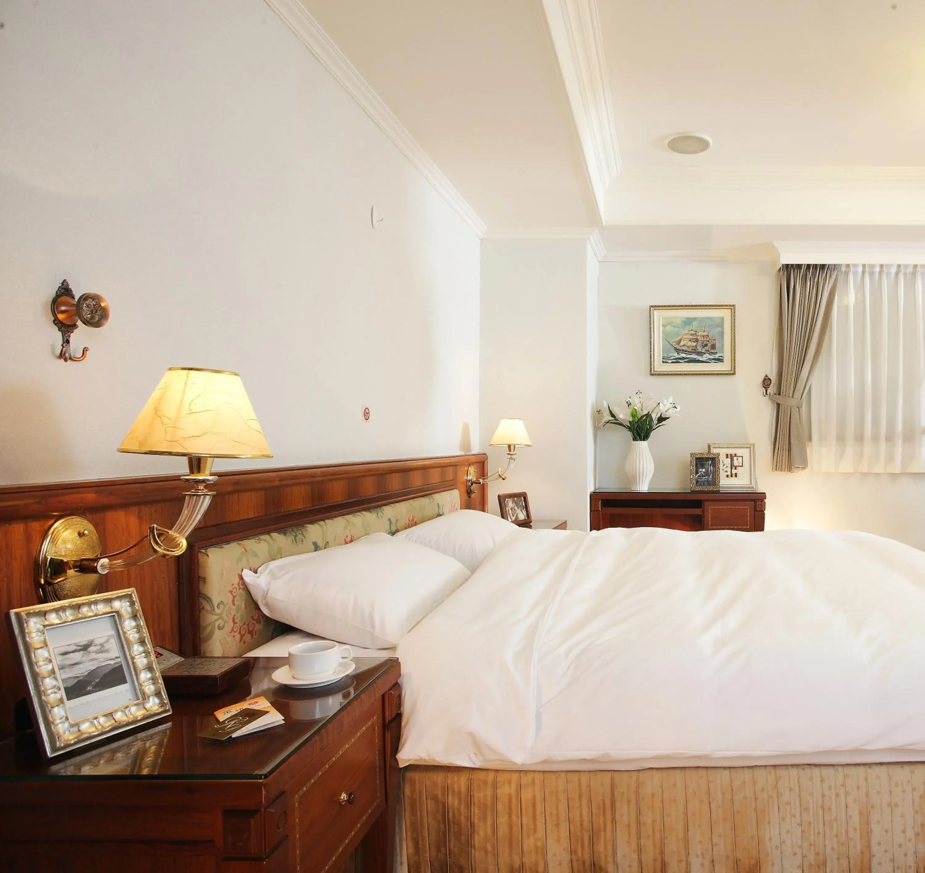 Standard Double Room in Kingdom Hotel Standard Double Room in Kingdom Hotel