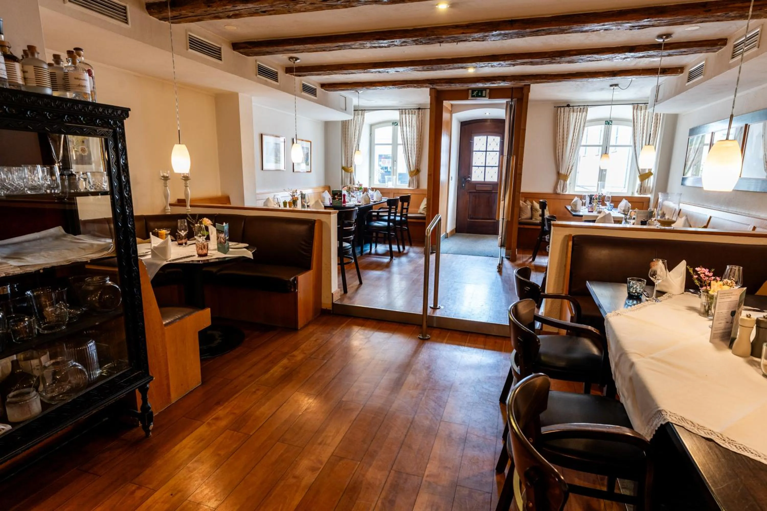 Restaurant/places to eat in Restaurant Hotel Zum Storchen