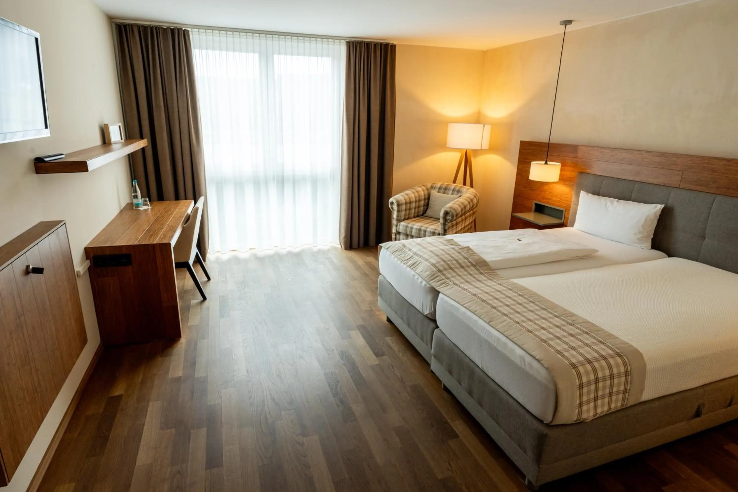 Photo of the whole room, Bed in Restaurant Hotel Zum Storchen