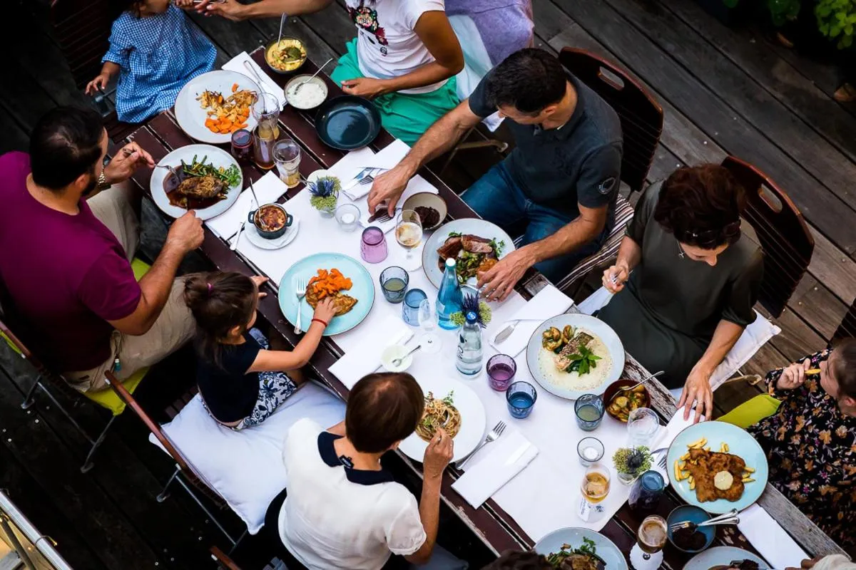 Restaurant/places to eat in Restaurant Hotel Zum Storchen