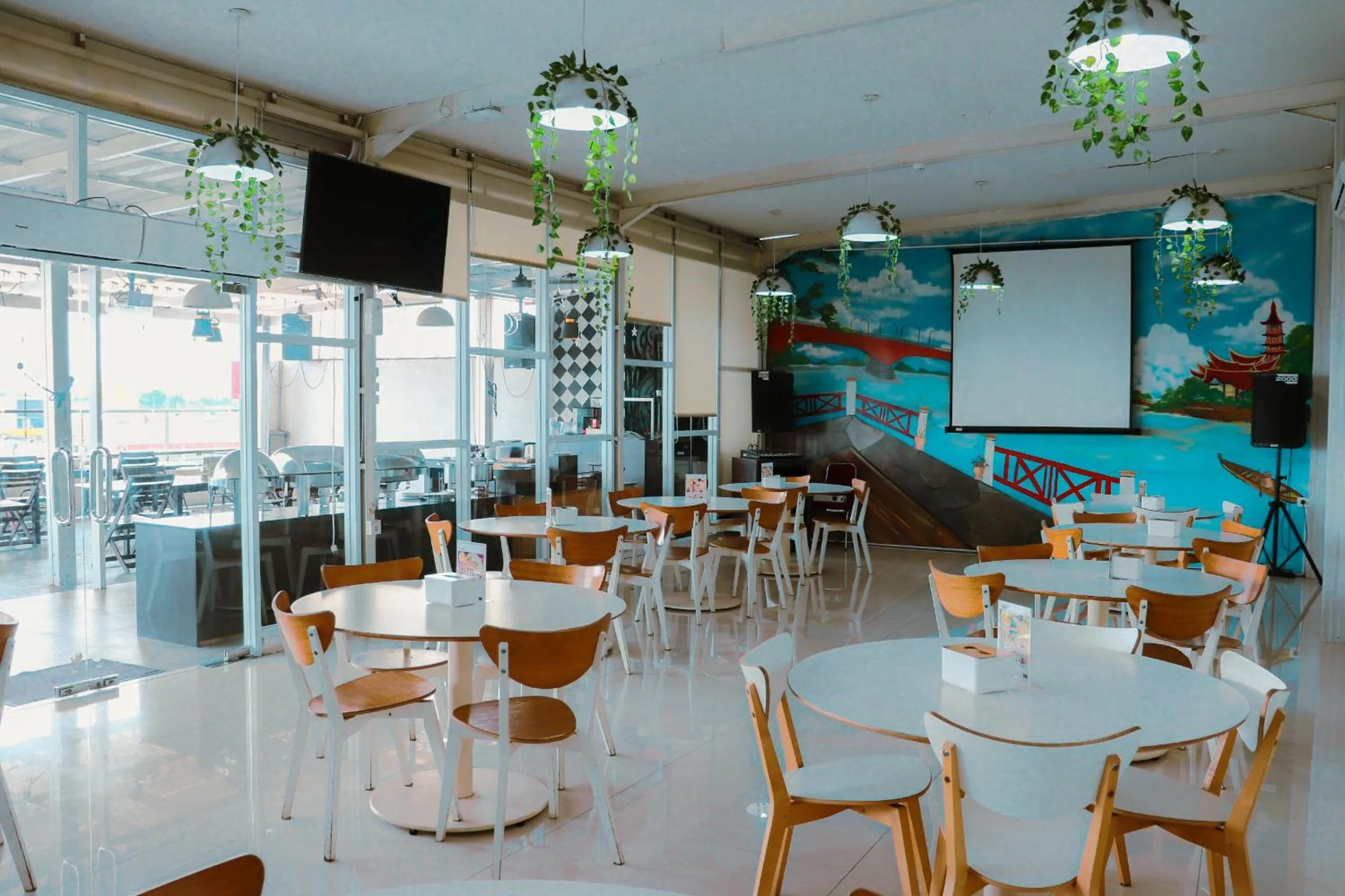 Restaurant/places to eat in Cordela Inn R Sukamto Palembang