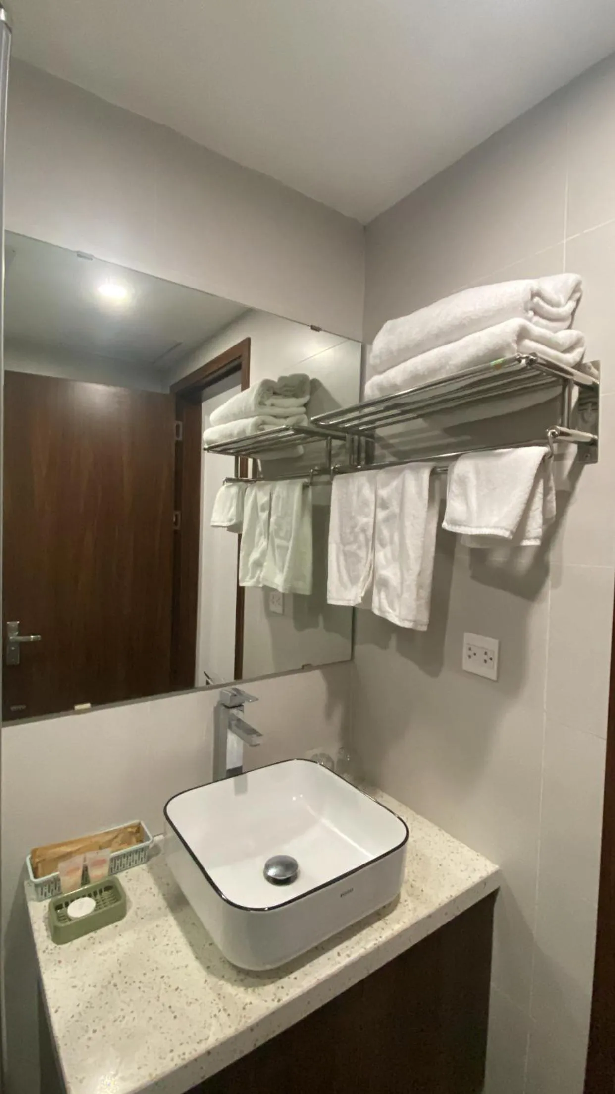 Bathroom in Wins Apartment