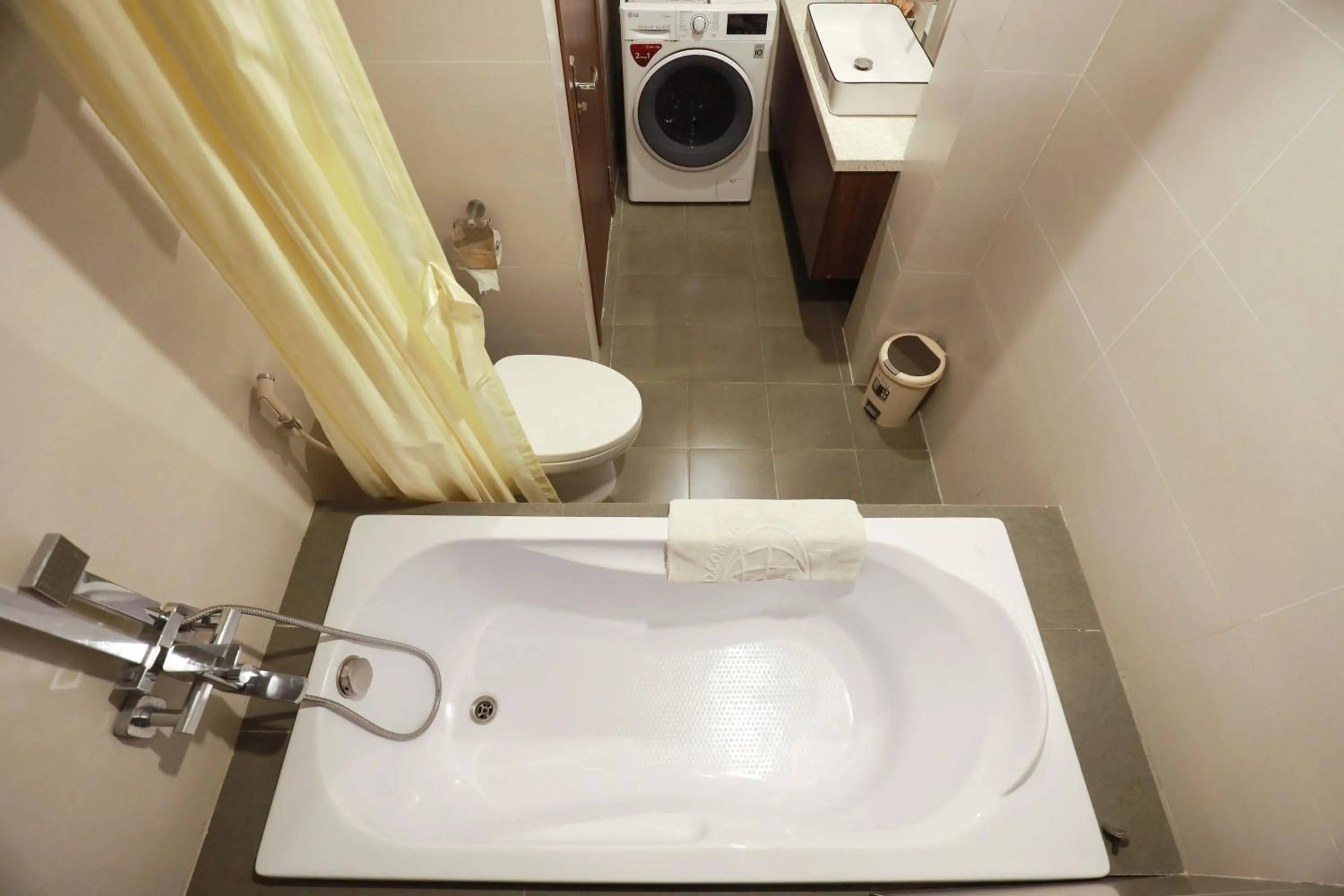 Bathroom in Wins Apartment