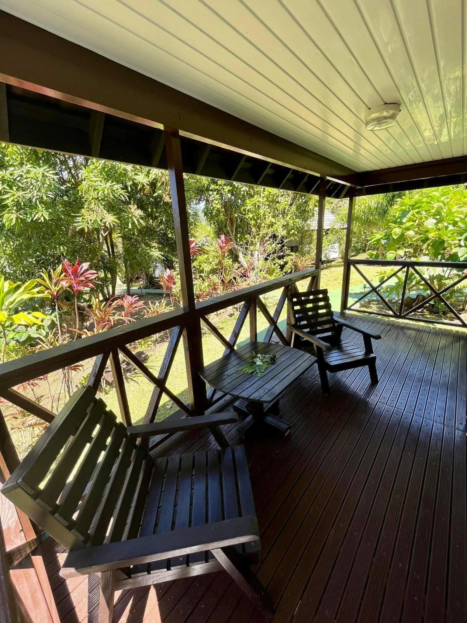 Patio in Pension Hibiscus Taha'a