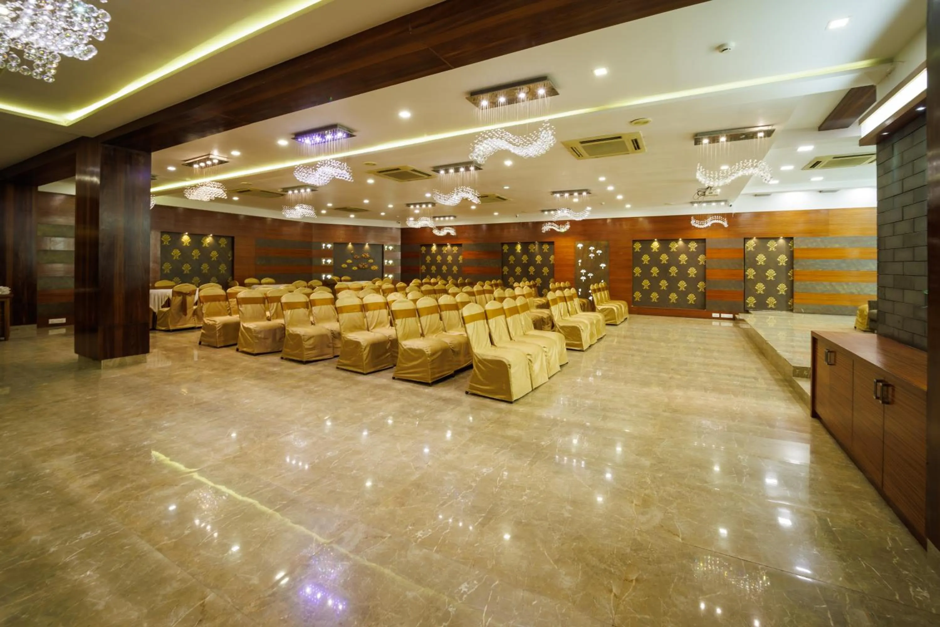 Banquet/Function facilities in Hotel Celebration