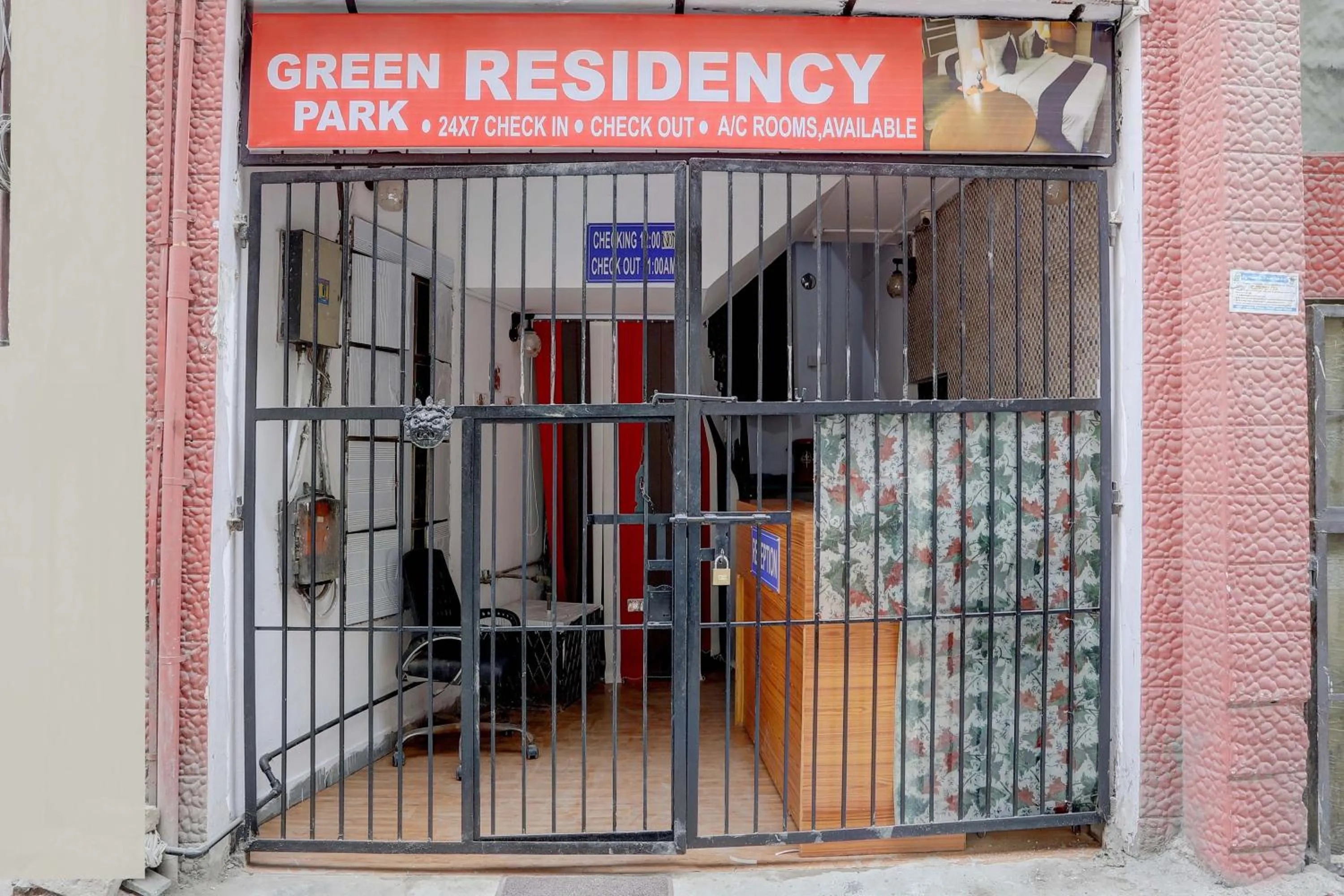 Facade/entrance in Hotel O Green Park Residency