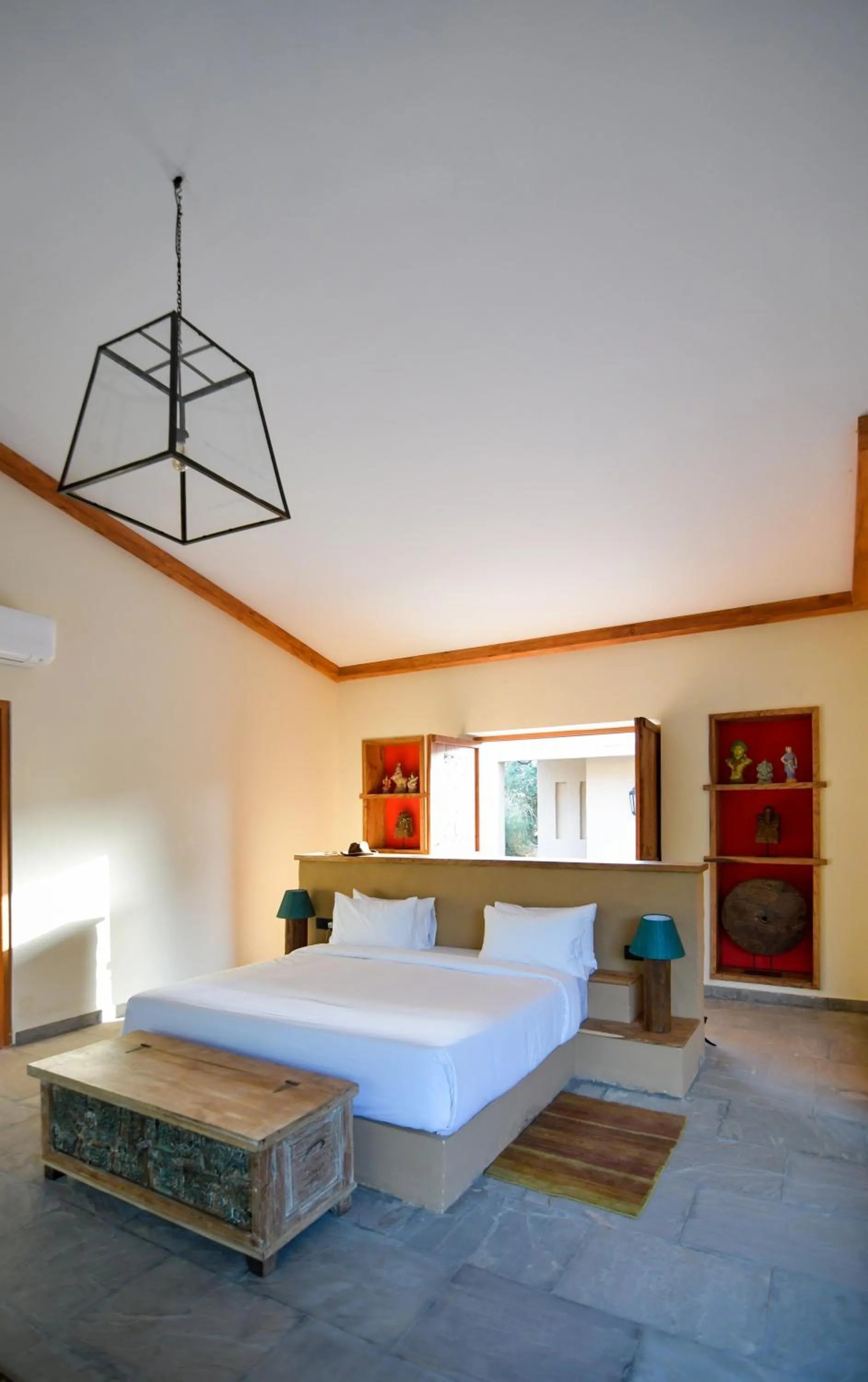 Bedroom, Bed in Anopura Jaipur