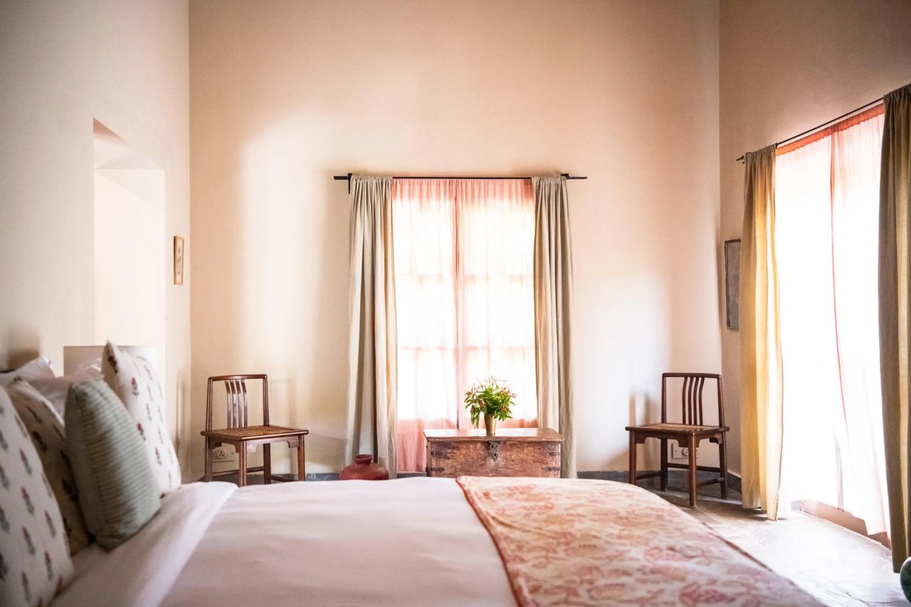 Bedroom, Bed in Anopura Jaipur